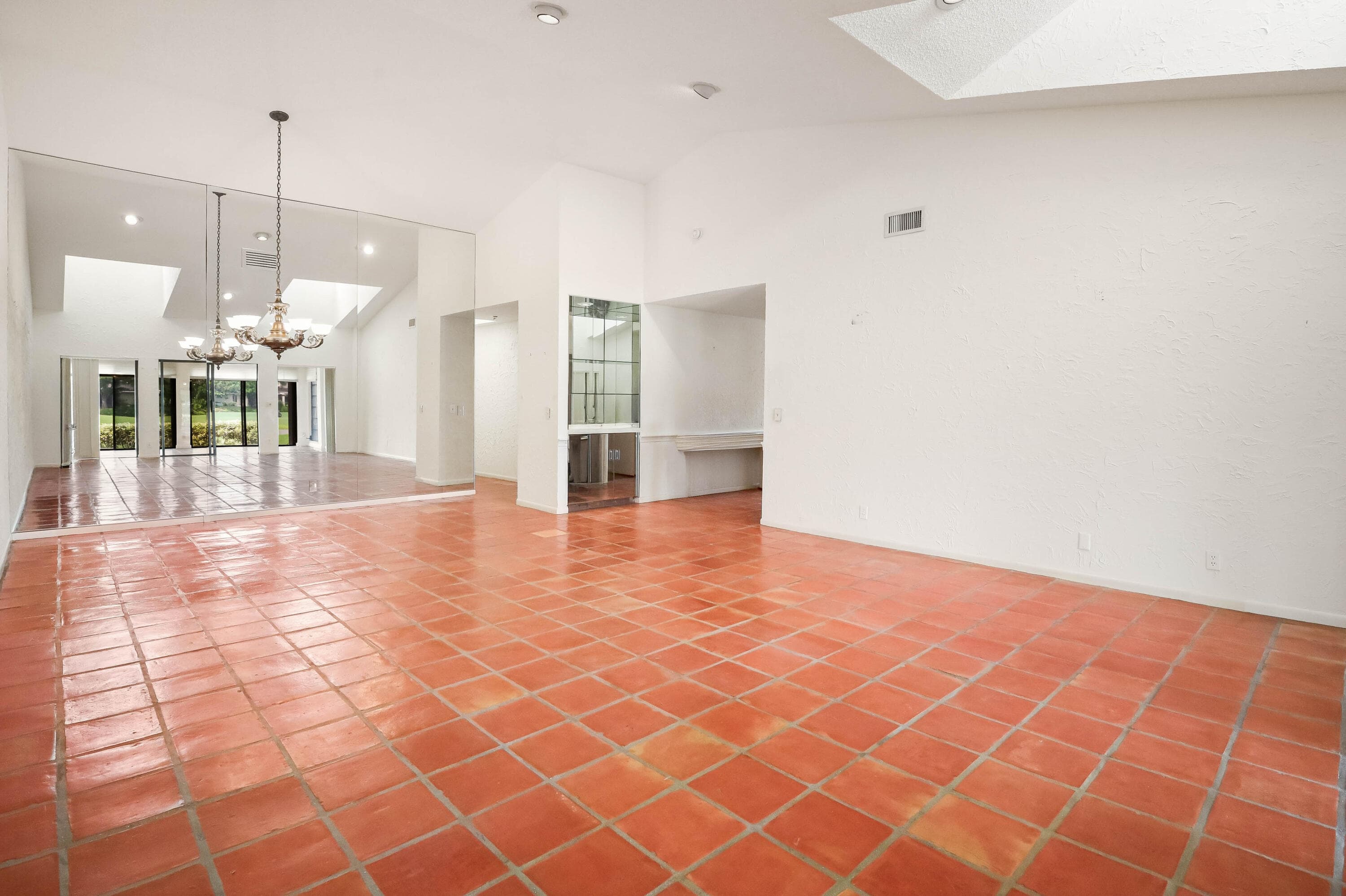 6888 Fountains Circle, Lake Worth, FL 33467 — photo 7 of 46