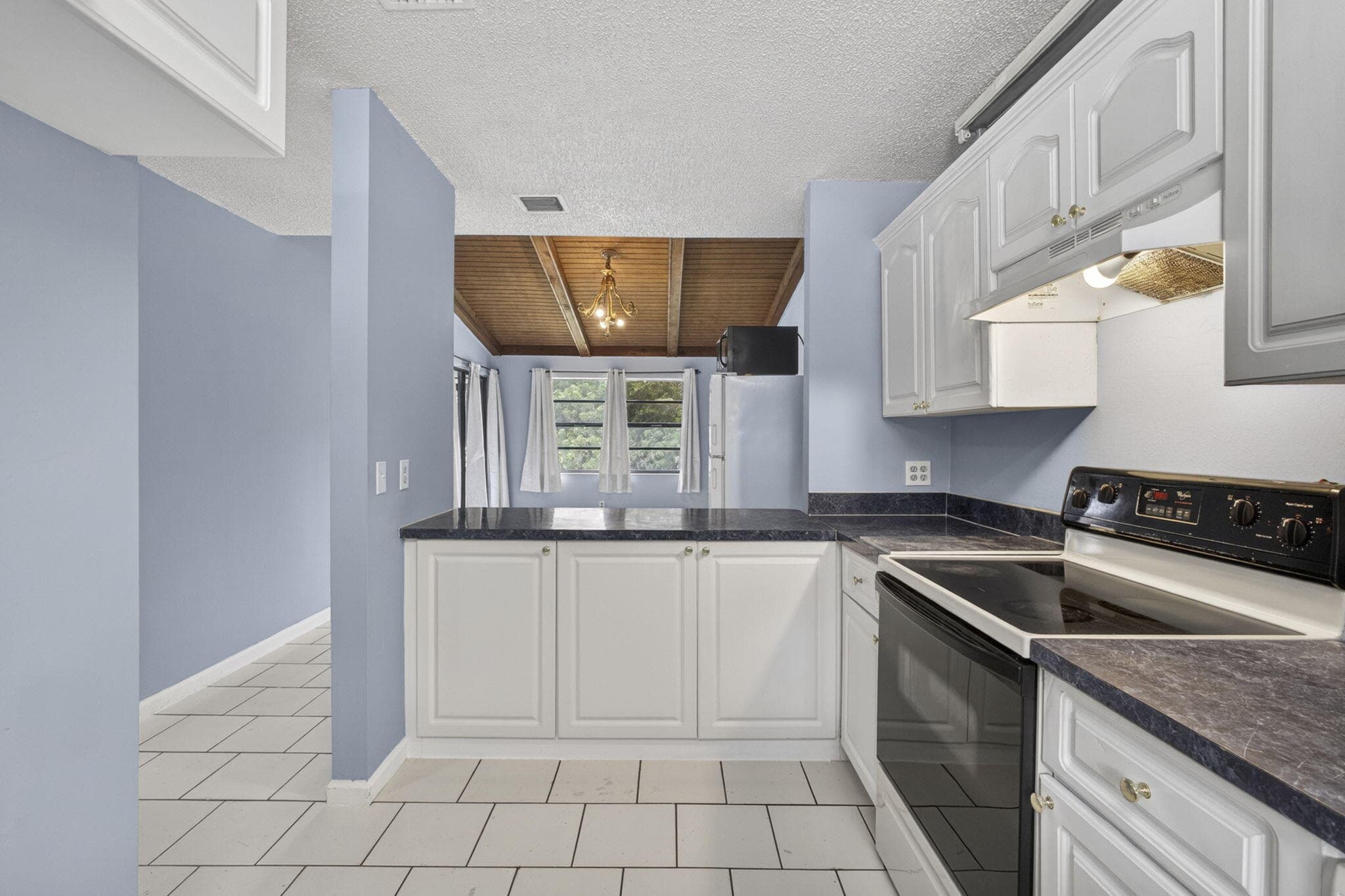 4661 Perth Road 4661, West Palm Beach, FL 33415 — photo 13 of 33