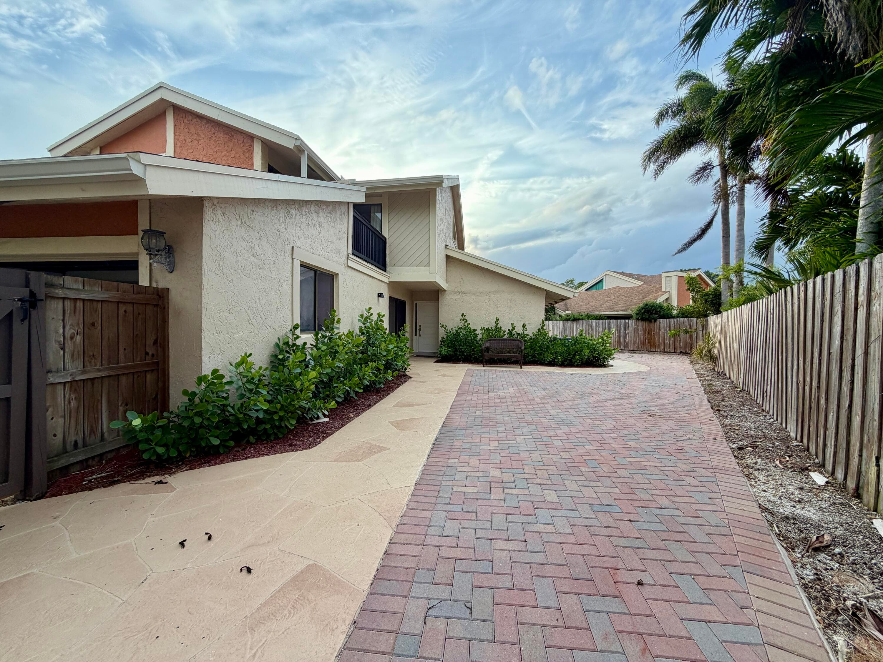 7657 Sierra Terrace W, Boca Raton, FL 33433 — photo 4 of 33