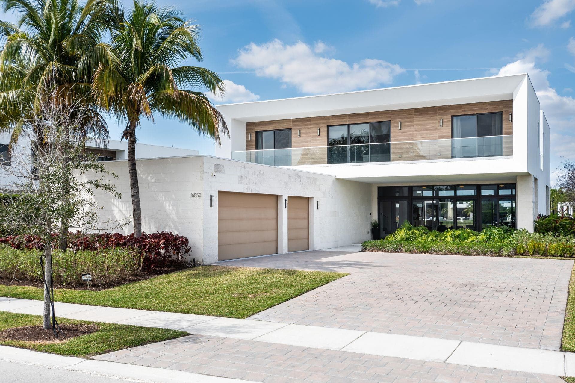 16553 Botaniko Drive S, Weston, FL 33326 — photo 3 of 56