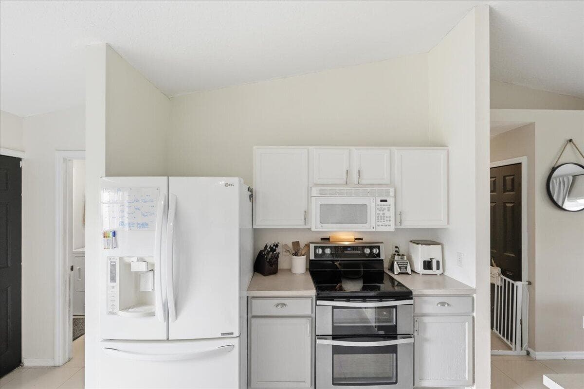 6208 NW Kukui Court, Port St. Lucie, FL 34983 — photo 11 of 36