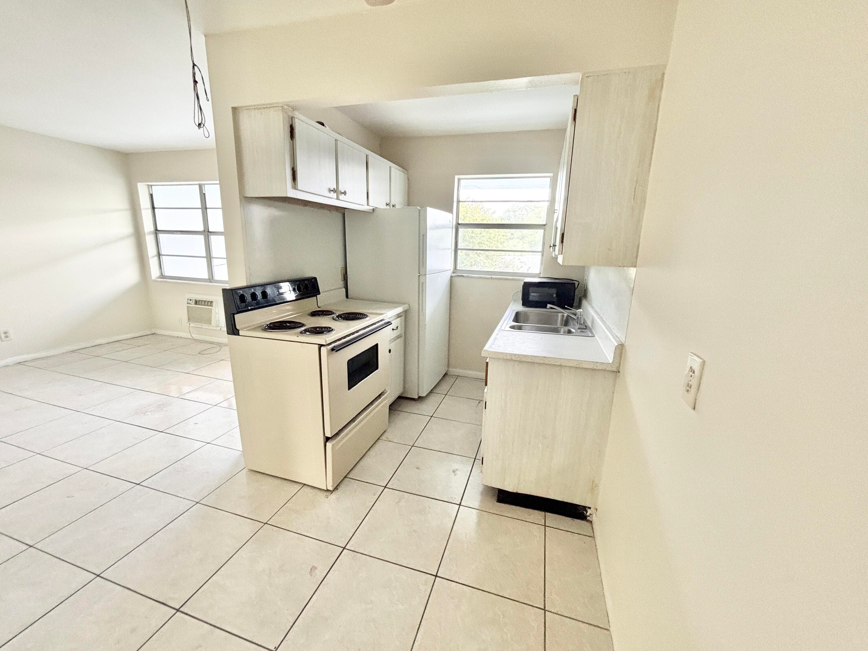 1111 N Federal Highway 5, Lake Worth Beach, FL 33460 — photo 6 of 15