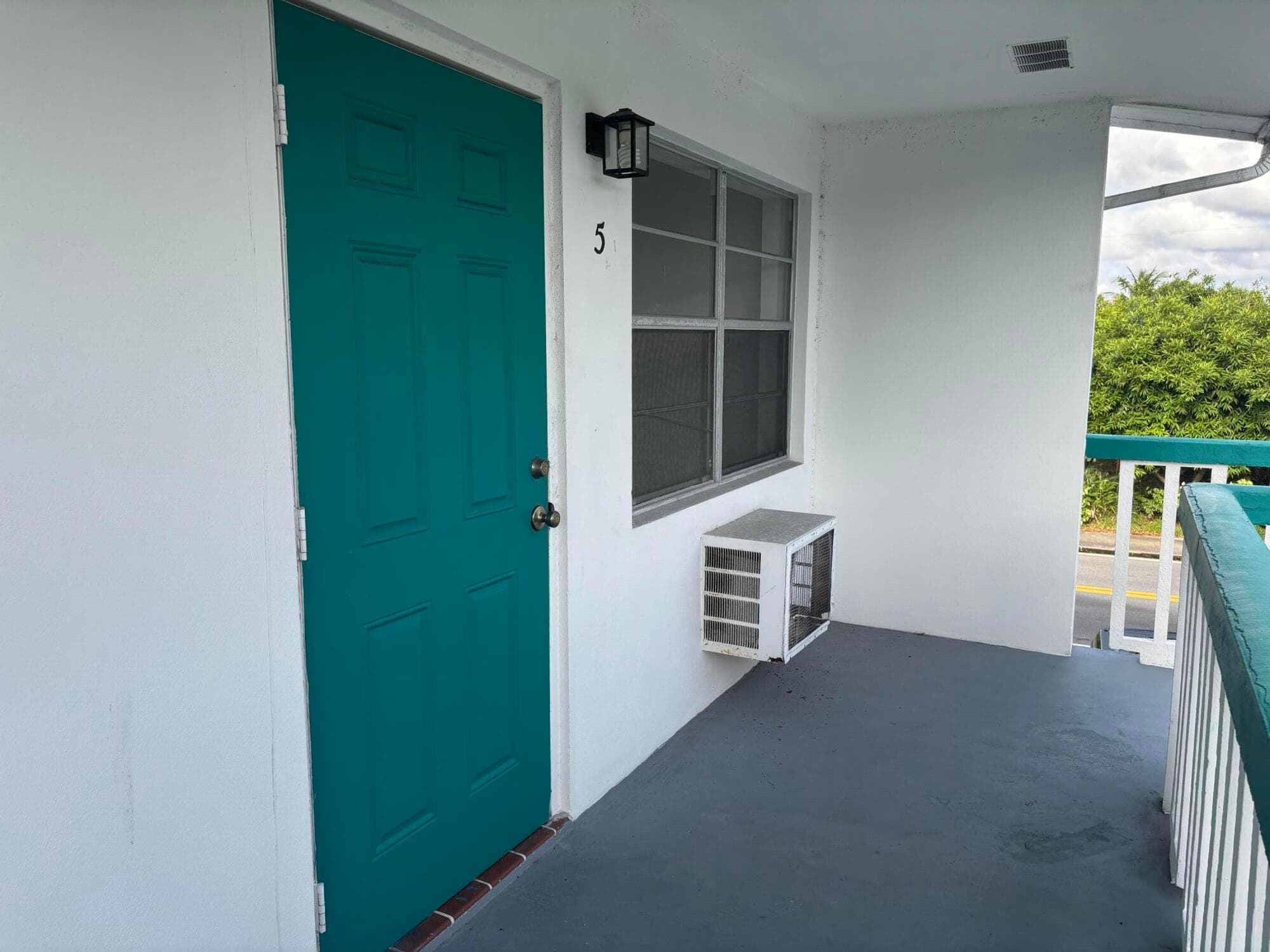 1111 N Federal Highway 5, Lake Worth Beach, FL 33460 — photo 2 of 15