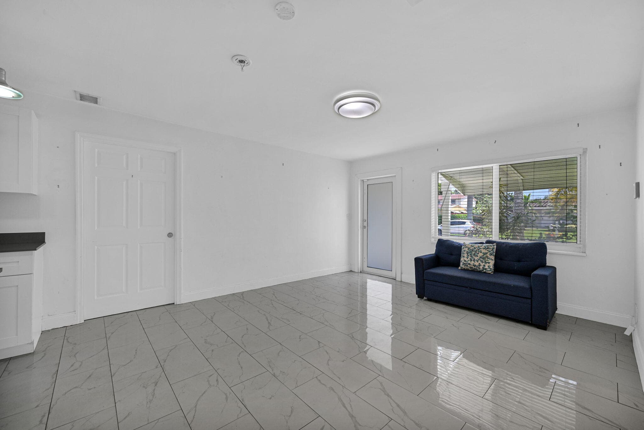 2933 NE 12th Terrace, Pompano Beach, FL 33064 — photo 3 of 12