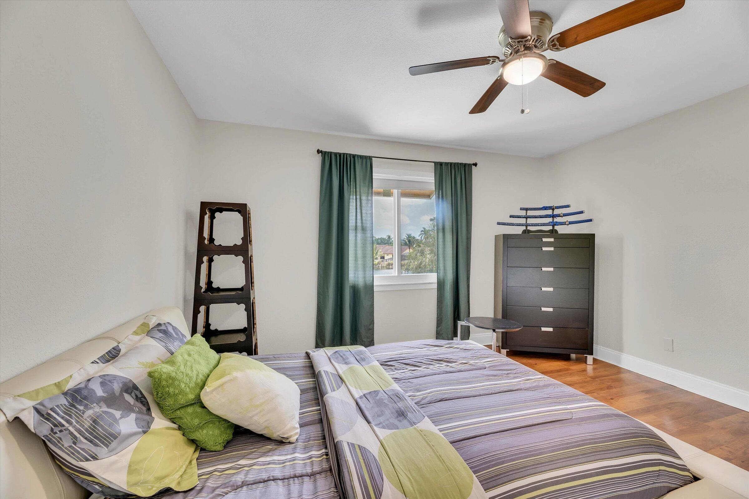 621 SW 98th Terrace, Pembroke Pines, FL 33025 — photo 27 of 51
