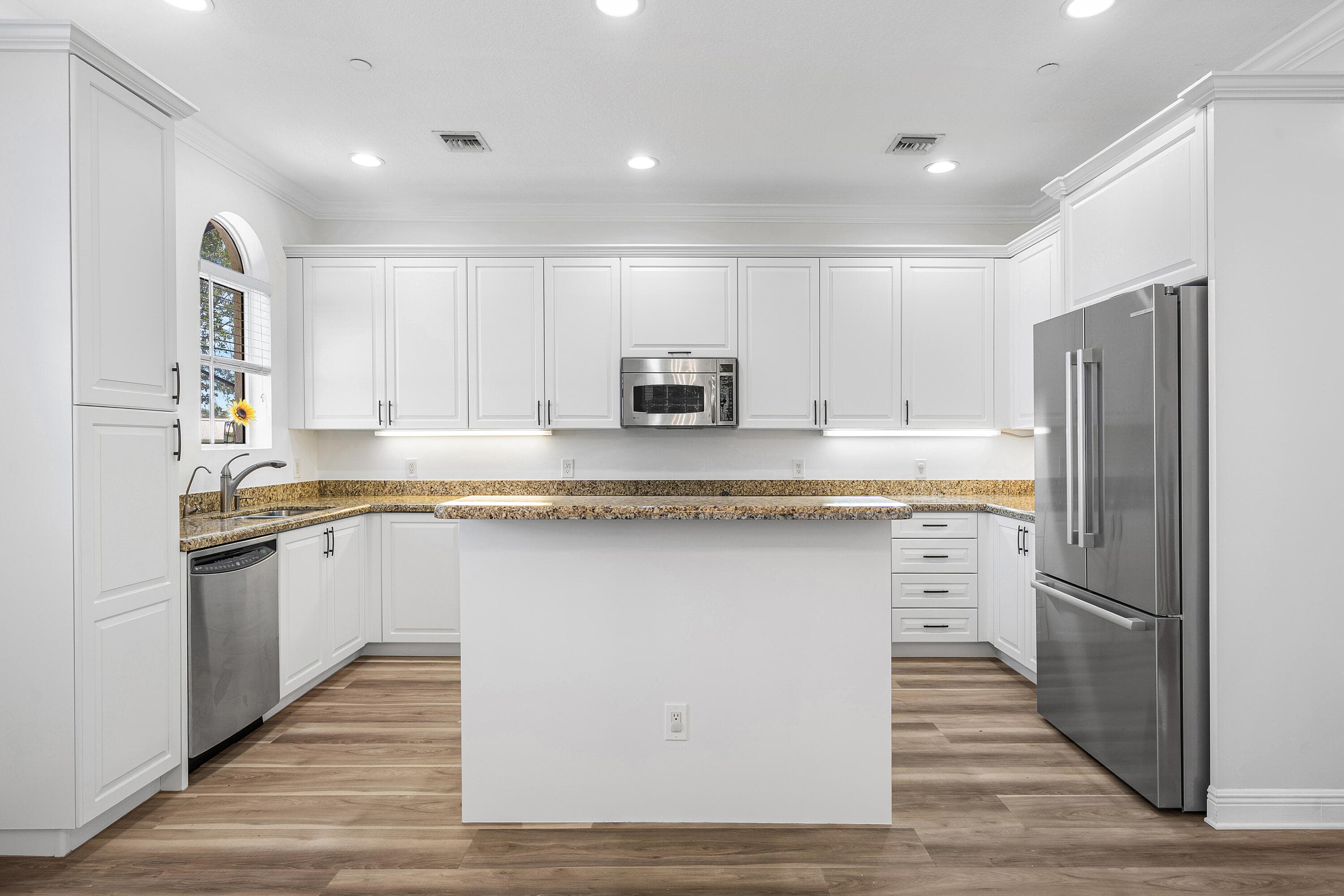 824 Virginia Garden Drive, Boynton Beach, FL 33435 — photo 1 of 47