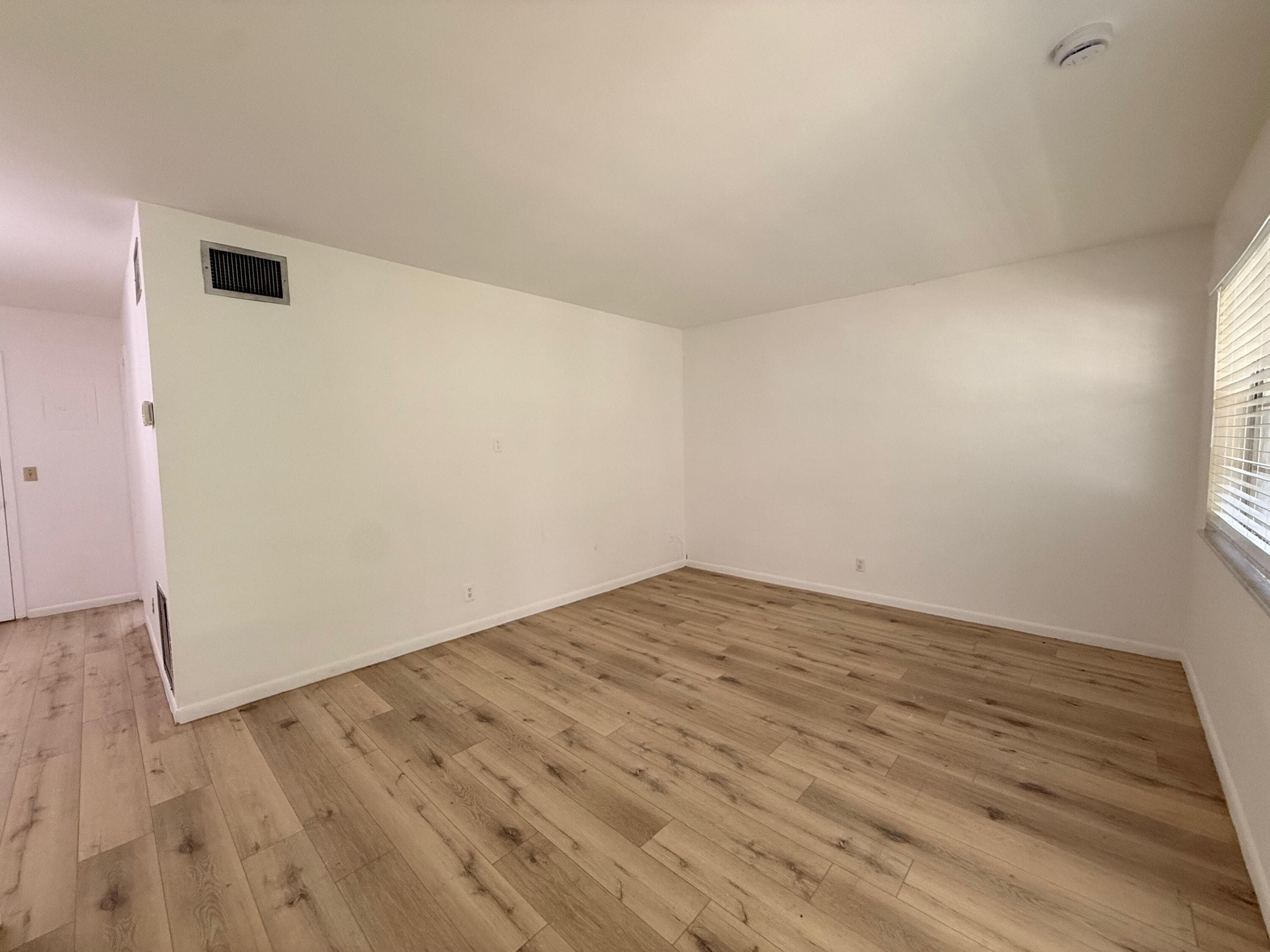 2525 Pierce Street 7, Hollywood, FL 33020 — photo 2 of 8