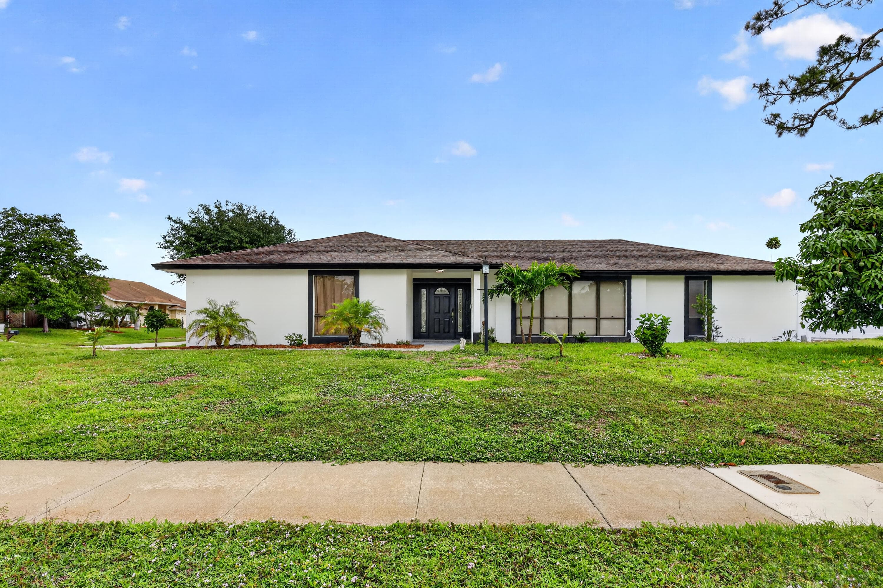 4831 Dorchester Mews, Haverhill, FL 33415 — photo