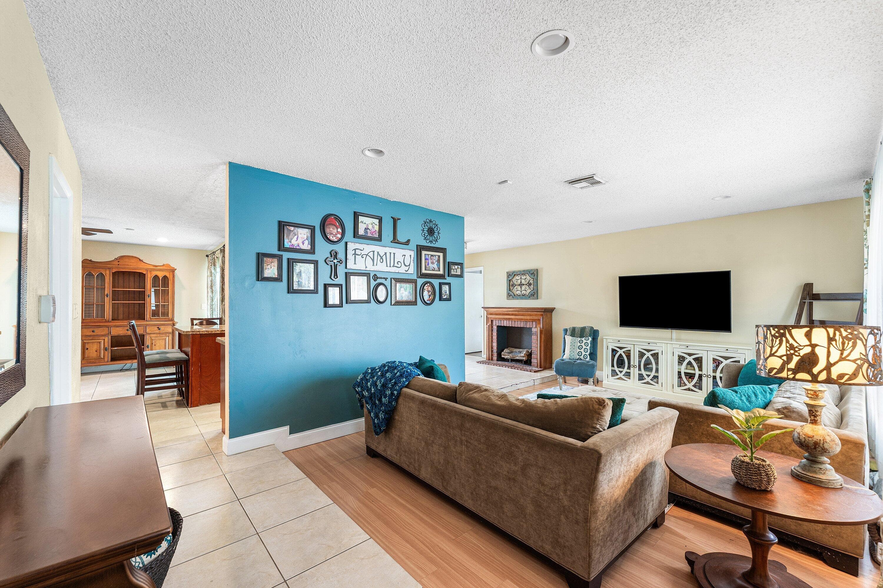 3760 NW 112th Terrace, Coral Springs, FL 33065 — photo 4 of 48