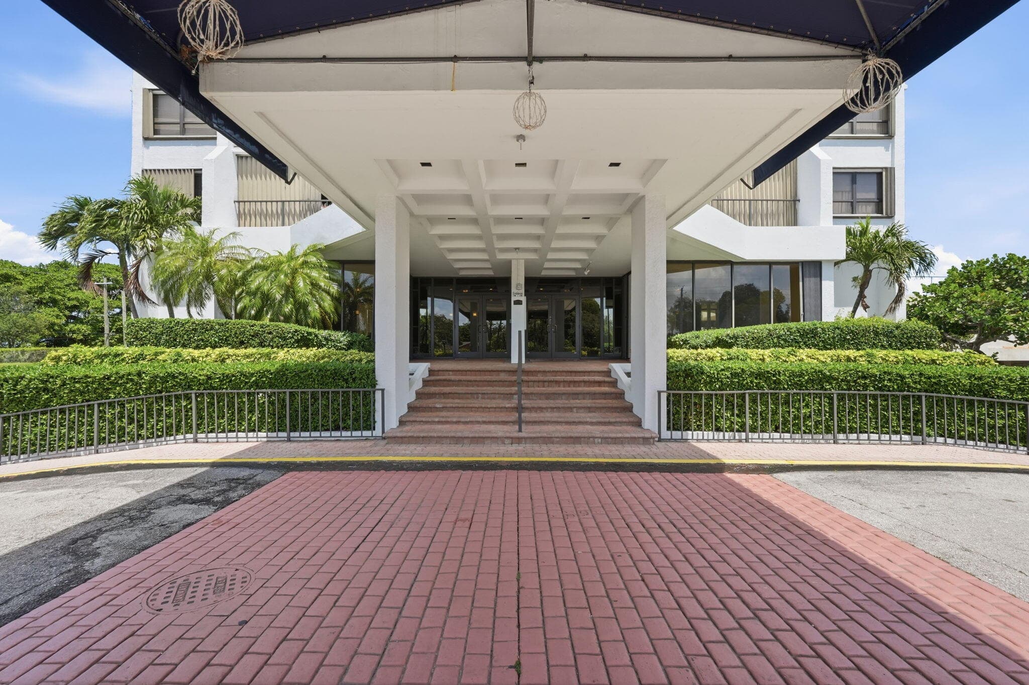 5600 N Flagler Drive 1110, West Palm Beach, FL 33407 — photo 5 of 44