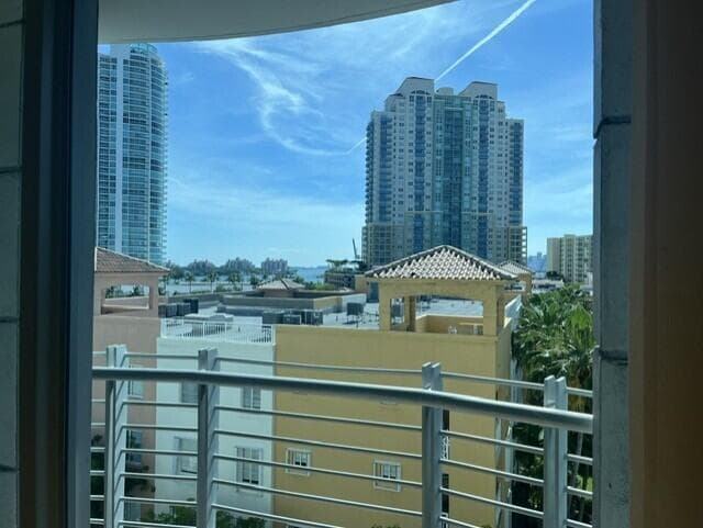 110 Washington Avenue 1717, Miami Beach, FL 33139 — photo 4 of 24