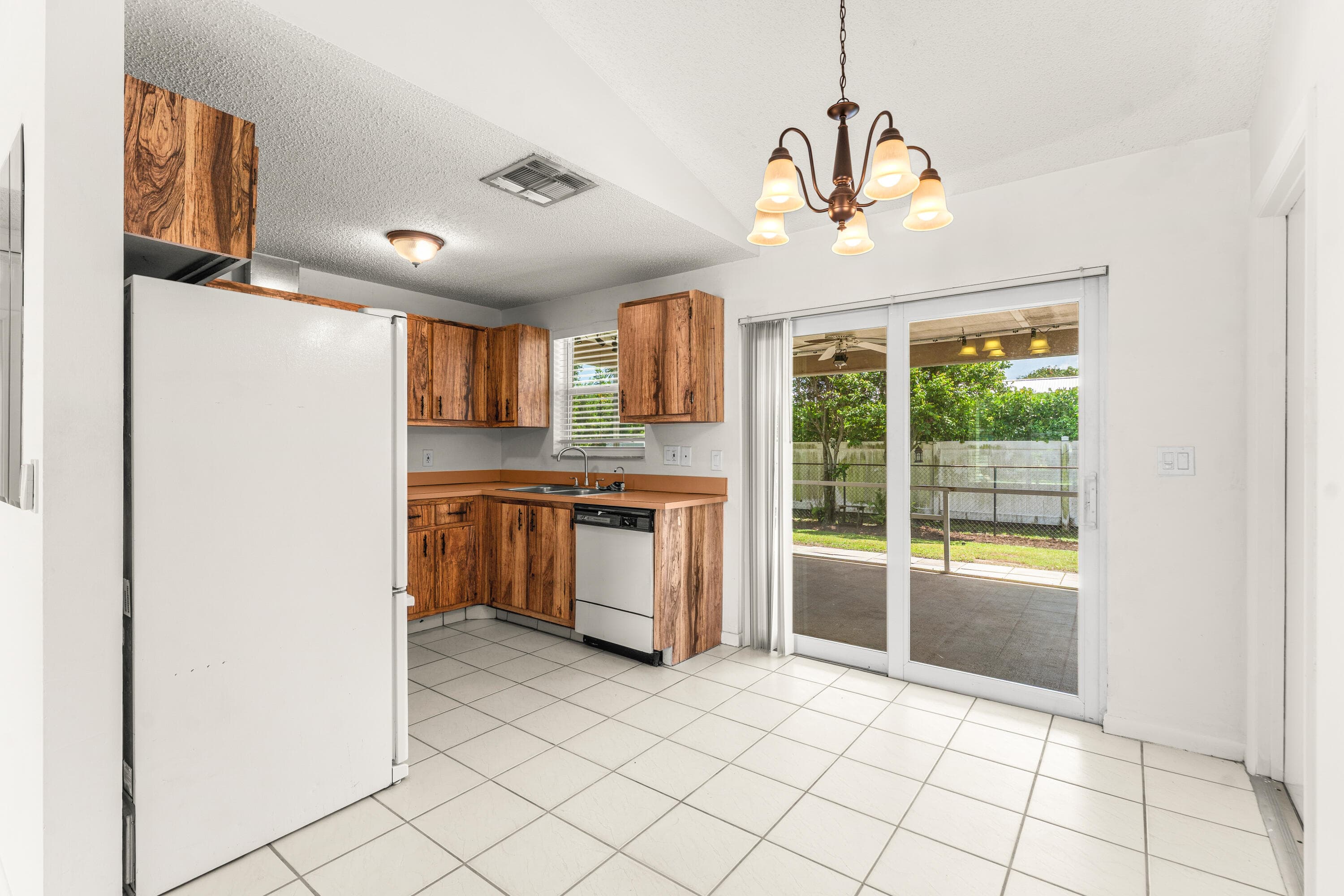 105 Banyan Circle, Jupiter, FL 33458 — photo 15 of 35