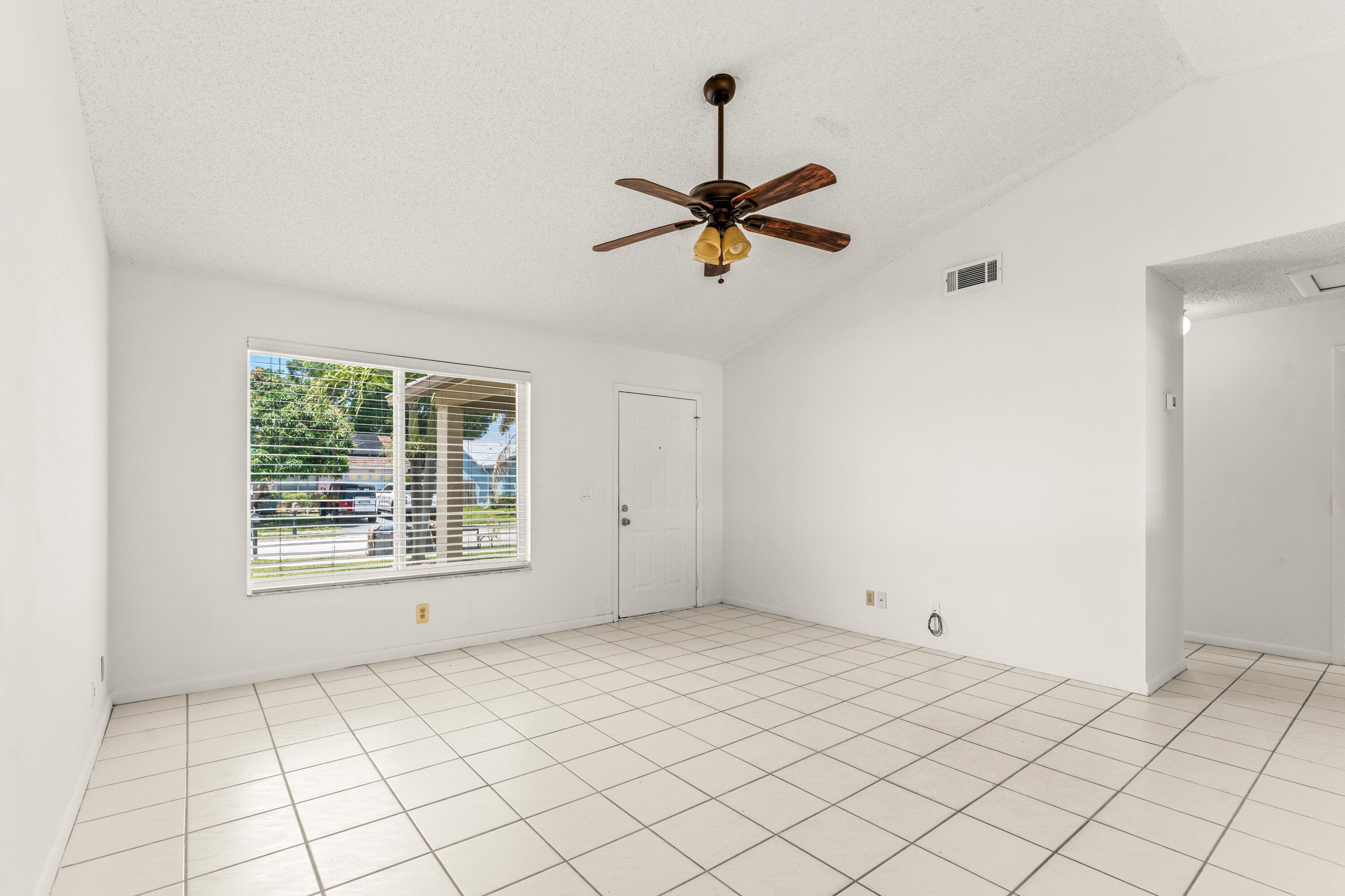 105 Banyan Circle, Jupiter, FL 33458 — photo 16 of 35