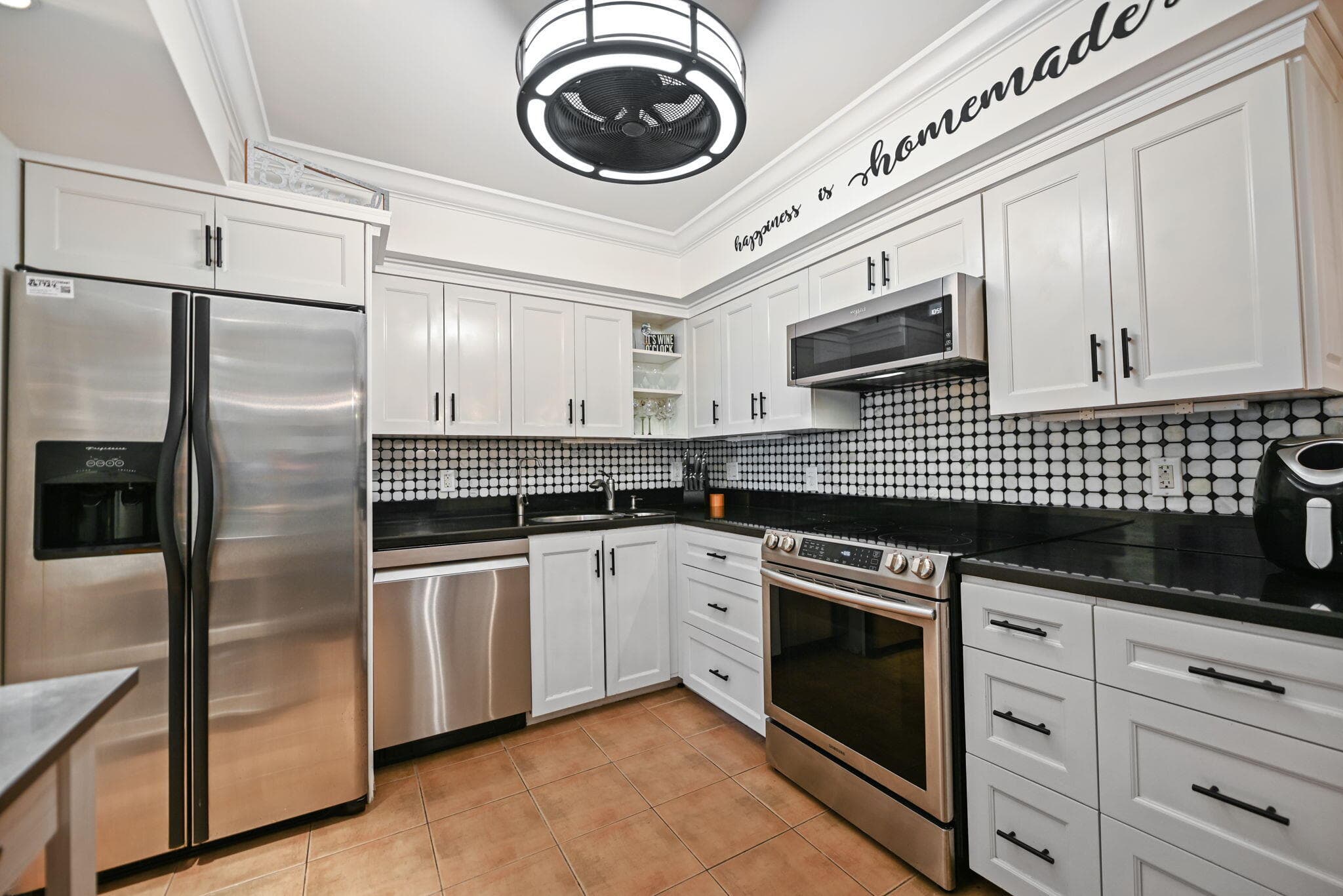 800 Cypress Boulevard #103, Pompano Beach, FL 33069 — photo 8 of 38