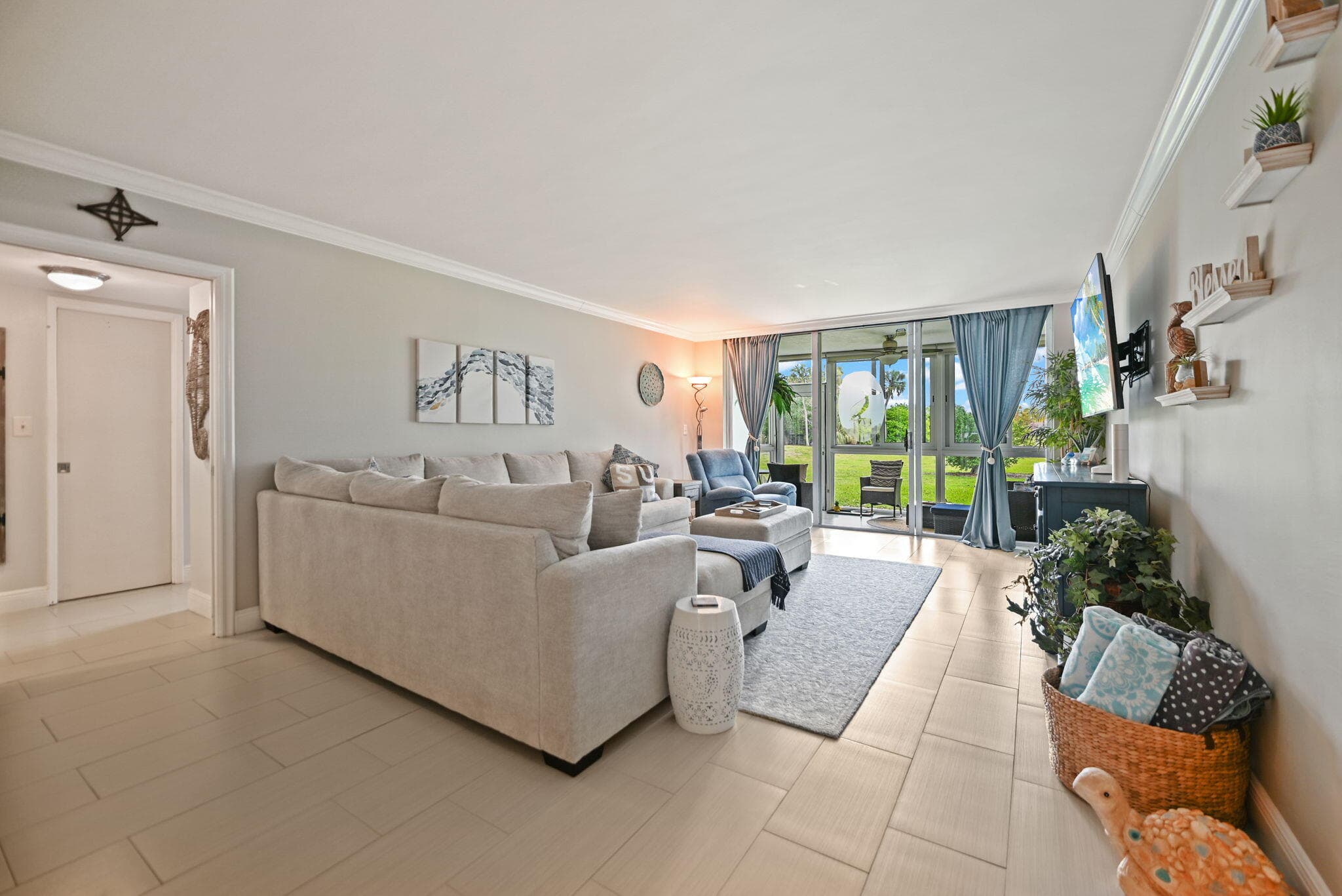 800 Cypress Boulevard #103, Pompano Beach, FL 33069 — photo 3 of 38