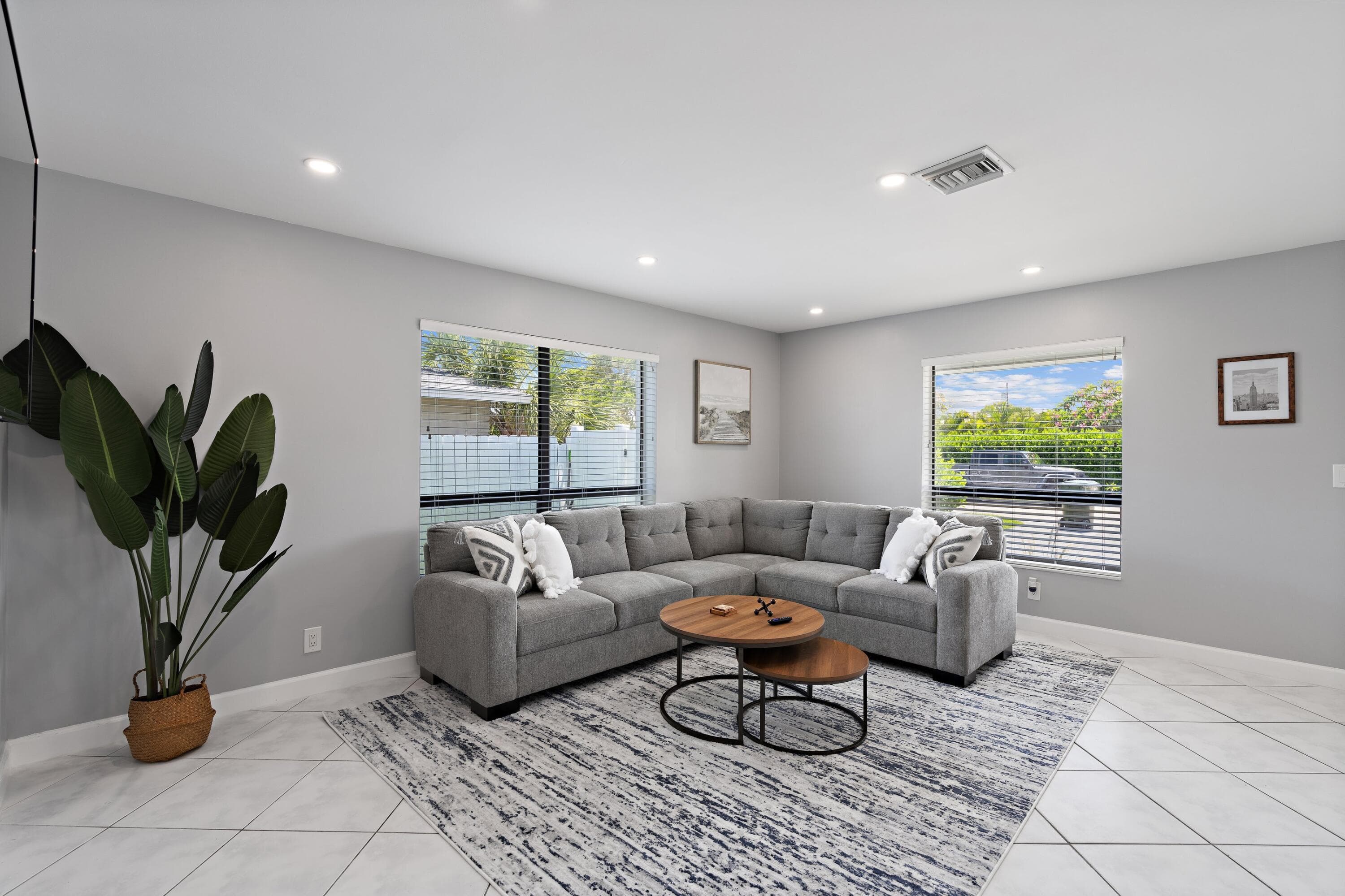 3372 NE 5th Drive, Boca Raton, FL 33431 — photo 5 of 64