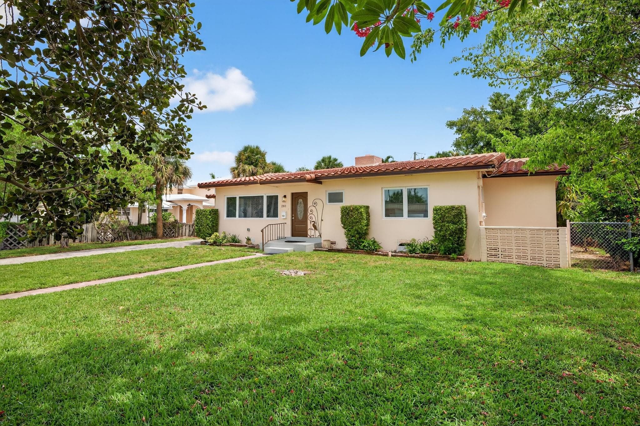 283 Imperial Lane, Lauderdale-By-The-Sea, FL 33308 — photo 2 of 62