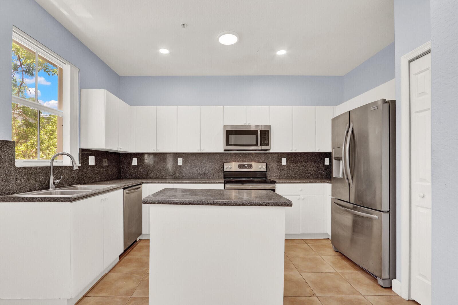 3904 Shoma Drive, Royal Palm Beach, FL 33414 — photo 18 of 42