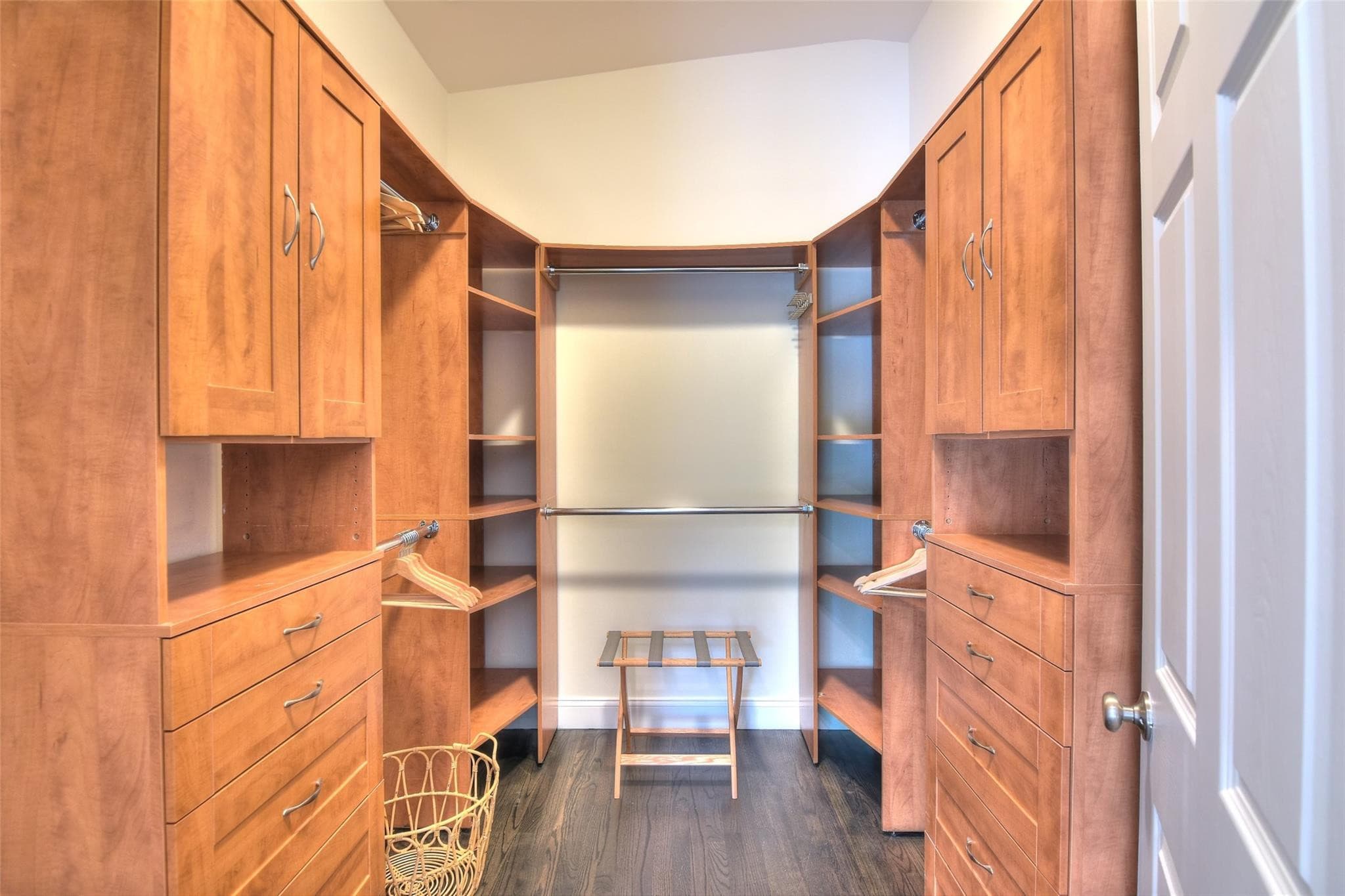 518 NE 13th Avenue, Fort Lauderdale, FL 33301 — photo 17 of 36