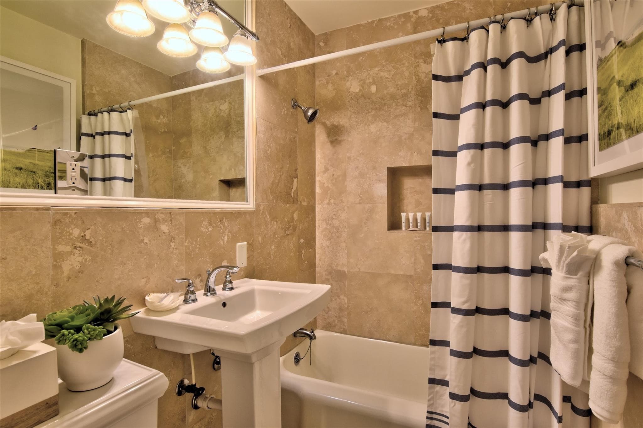 518 NE 13th Avenue, Fort Lauderdale, FL 33301 — photo 23 of 36
