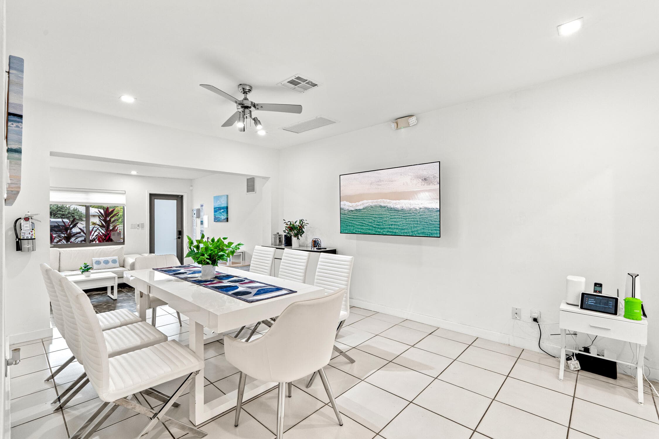 3305 NE 16th Court, Fort Lauderdale, FL 33305 — photo 4 of 32