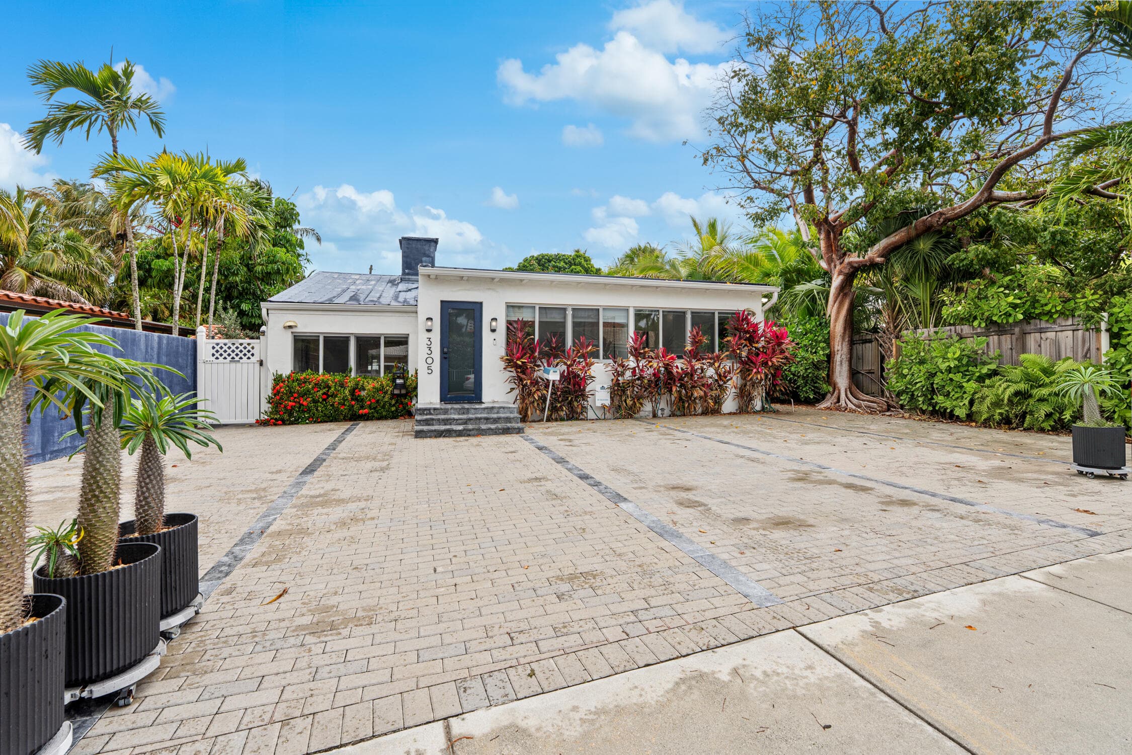 3305 NE 16th Court, Fort Lauderdale, FL 33305 — photo 2 of 32