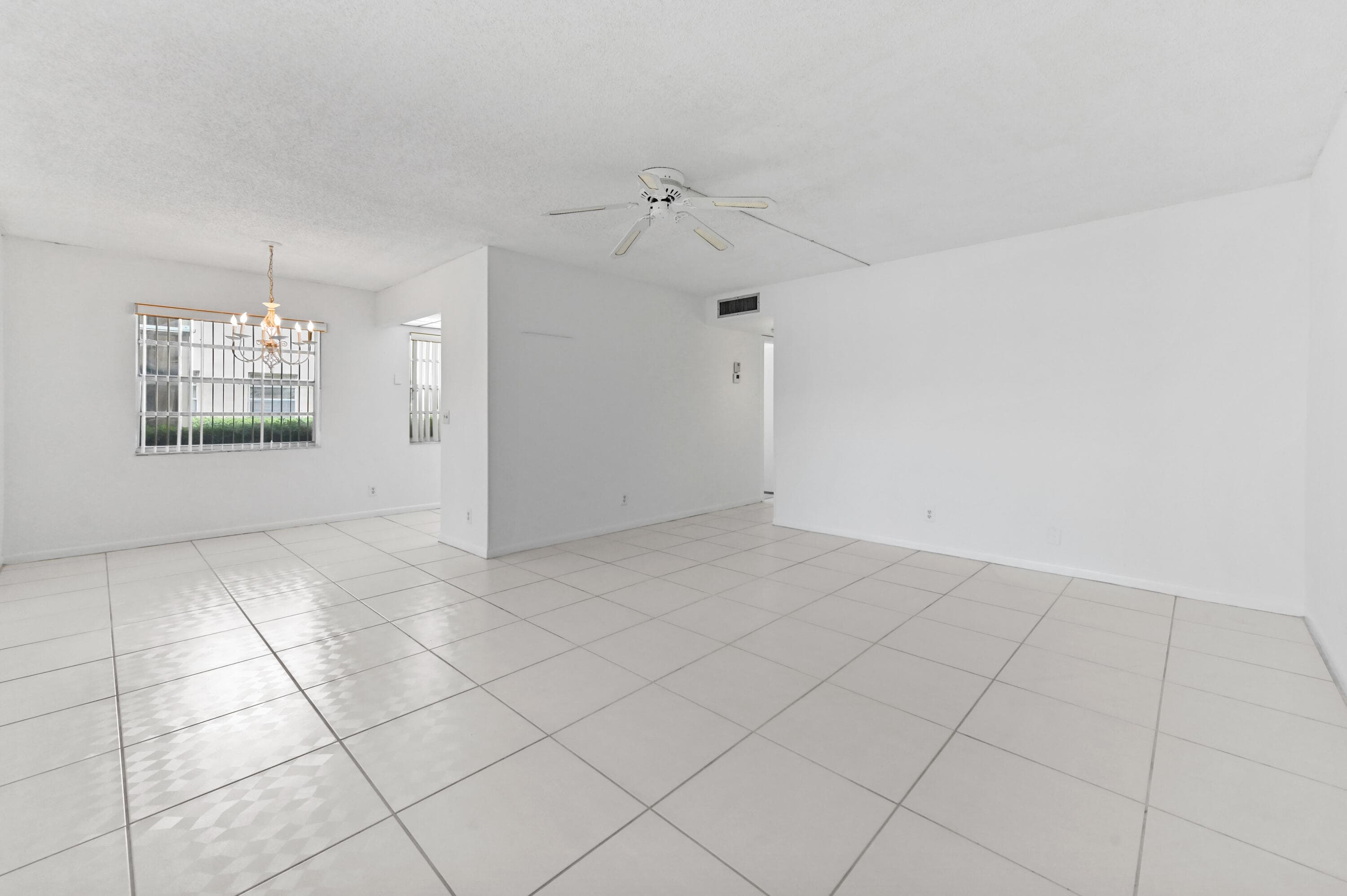 346 Capri H, Delray Beach, FL 33484 — photo 2 of 18