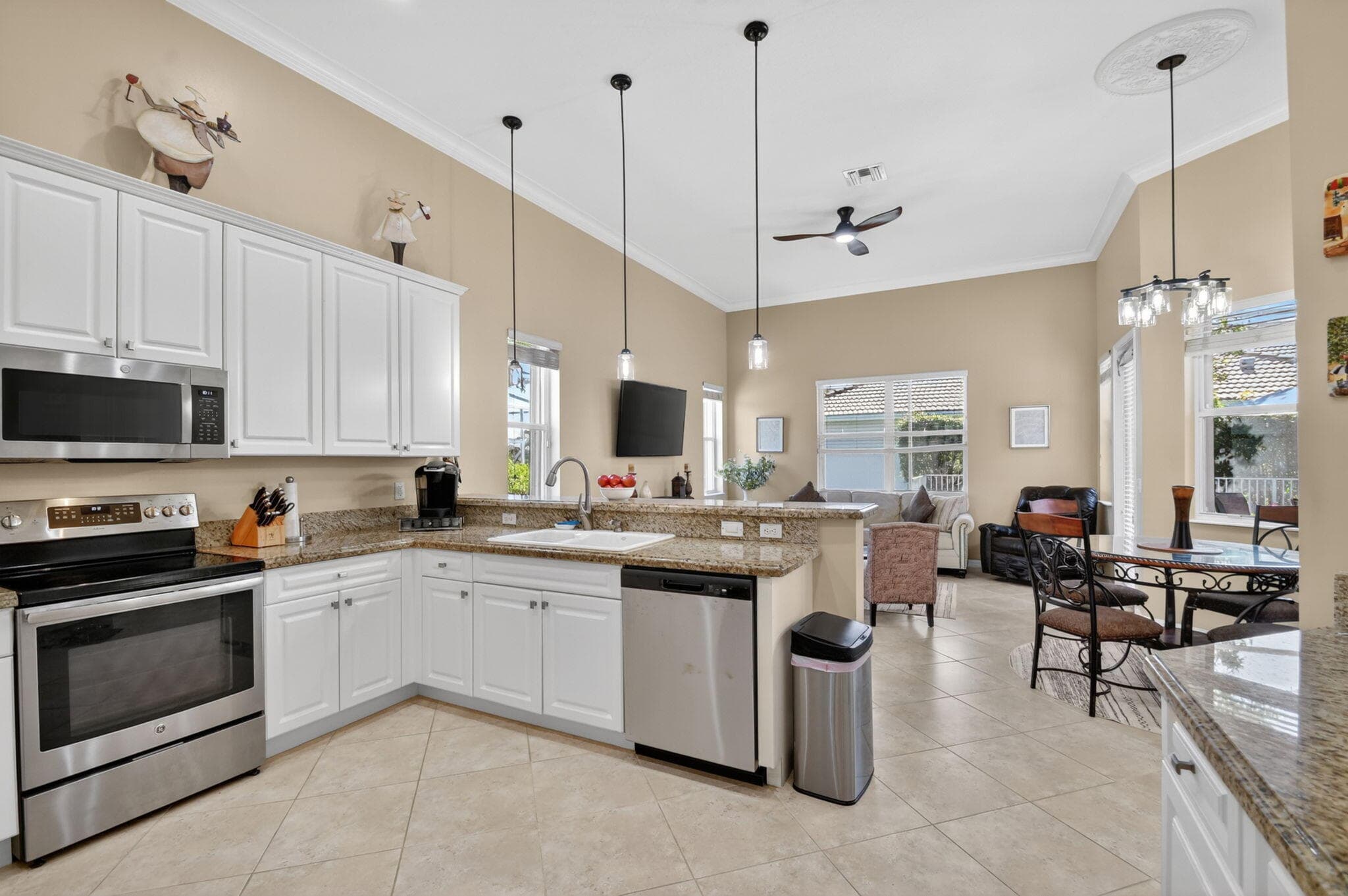6664 Murano Way, Lake Worth, FL 33467 — photo 16 of 90
