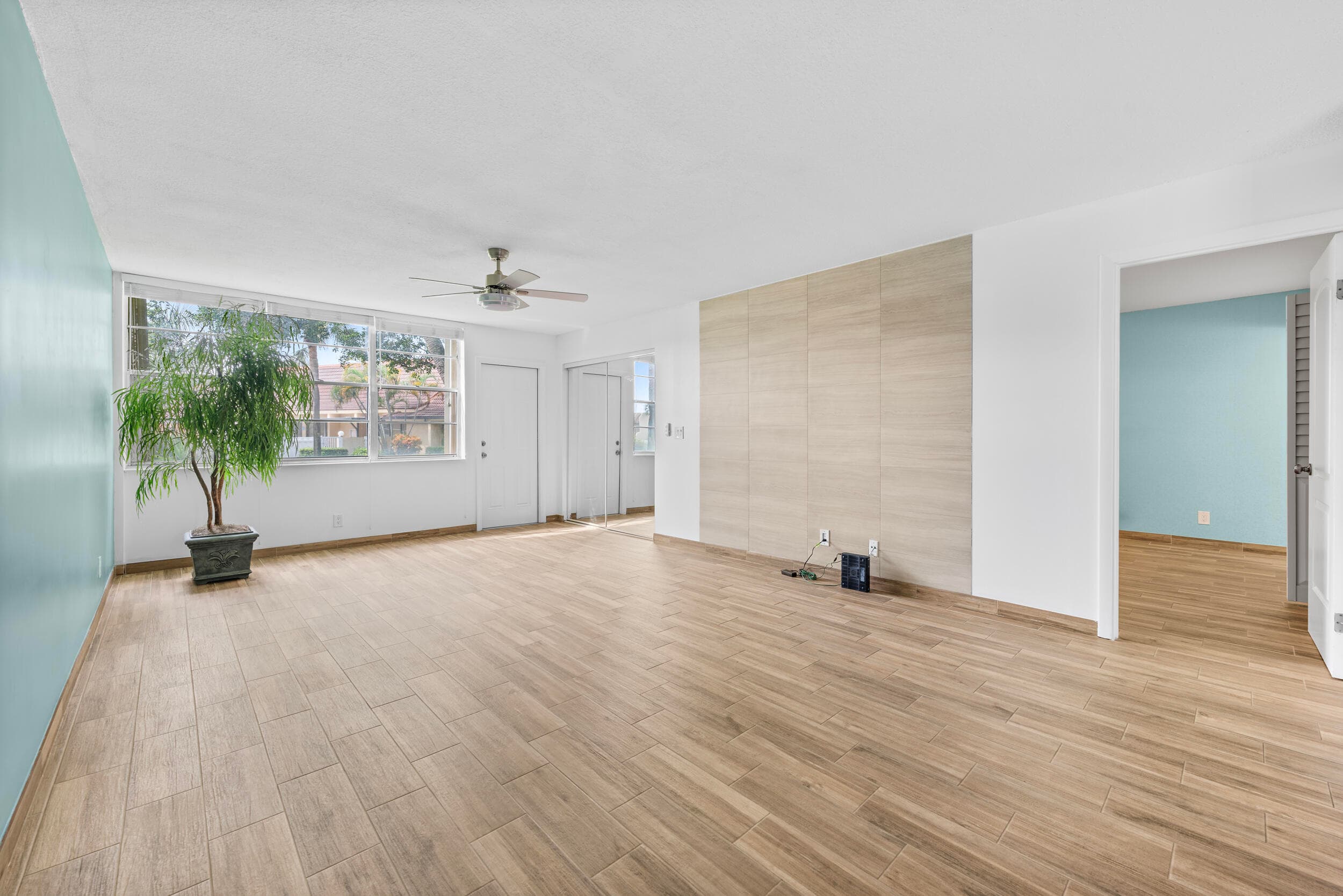 2865 SW 22nd Avenue 105, Delray Beach, FL 33445 — photo 6 of 26