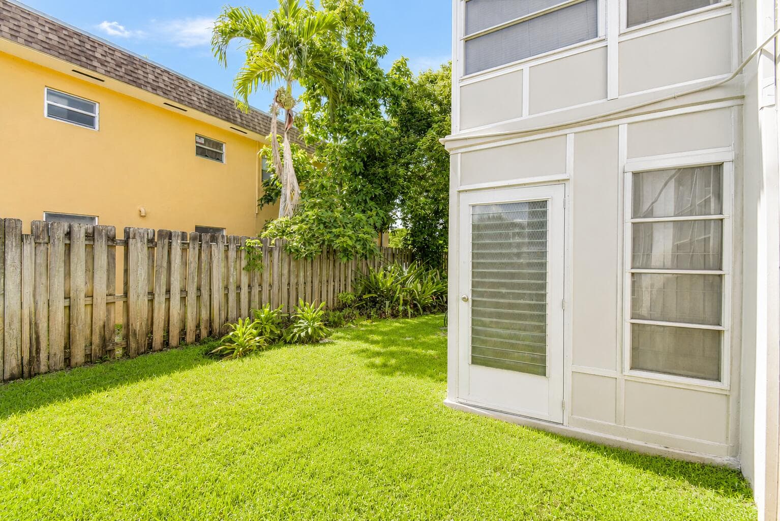 3090 NW 46th Avenue 105c, Lauderdale Lakes, FL 33313 — photo 41 of 42