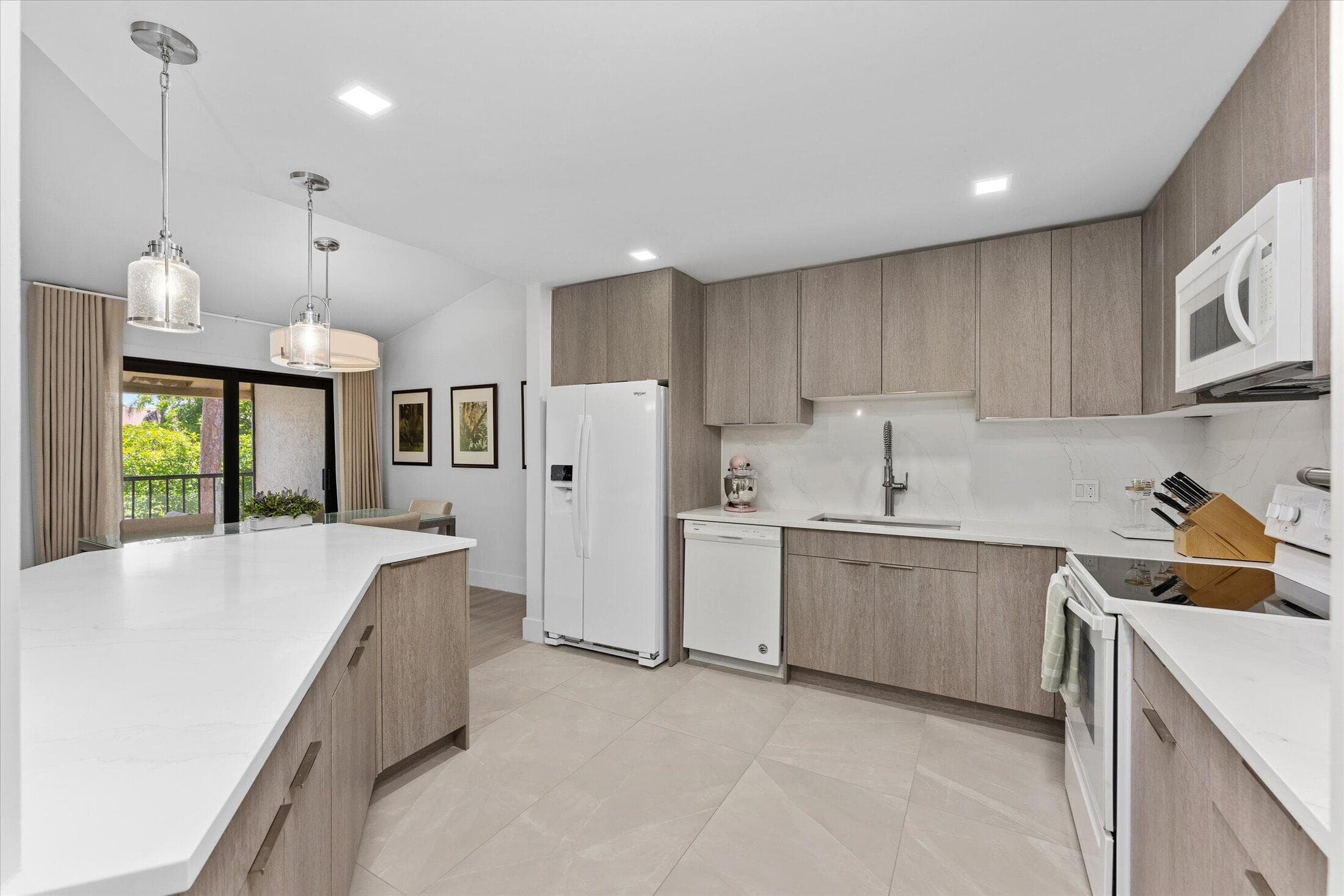 5521 Coach House Circle G, Boca Raton, FL 33486 — photo 12 of 32