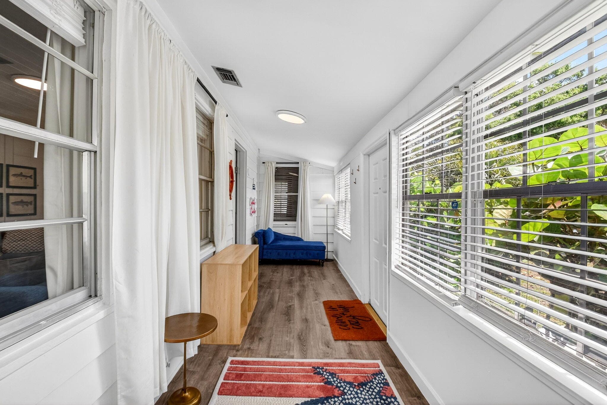 1123 Oak Street, West Palm Beach, FL 33405 — photo 8 of 51
