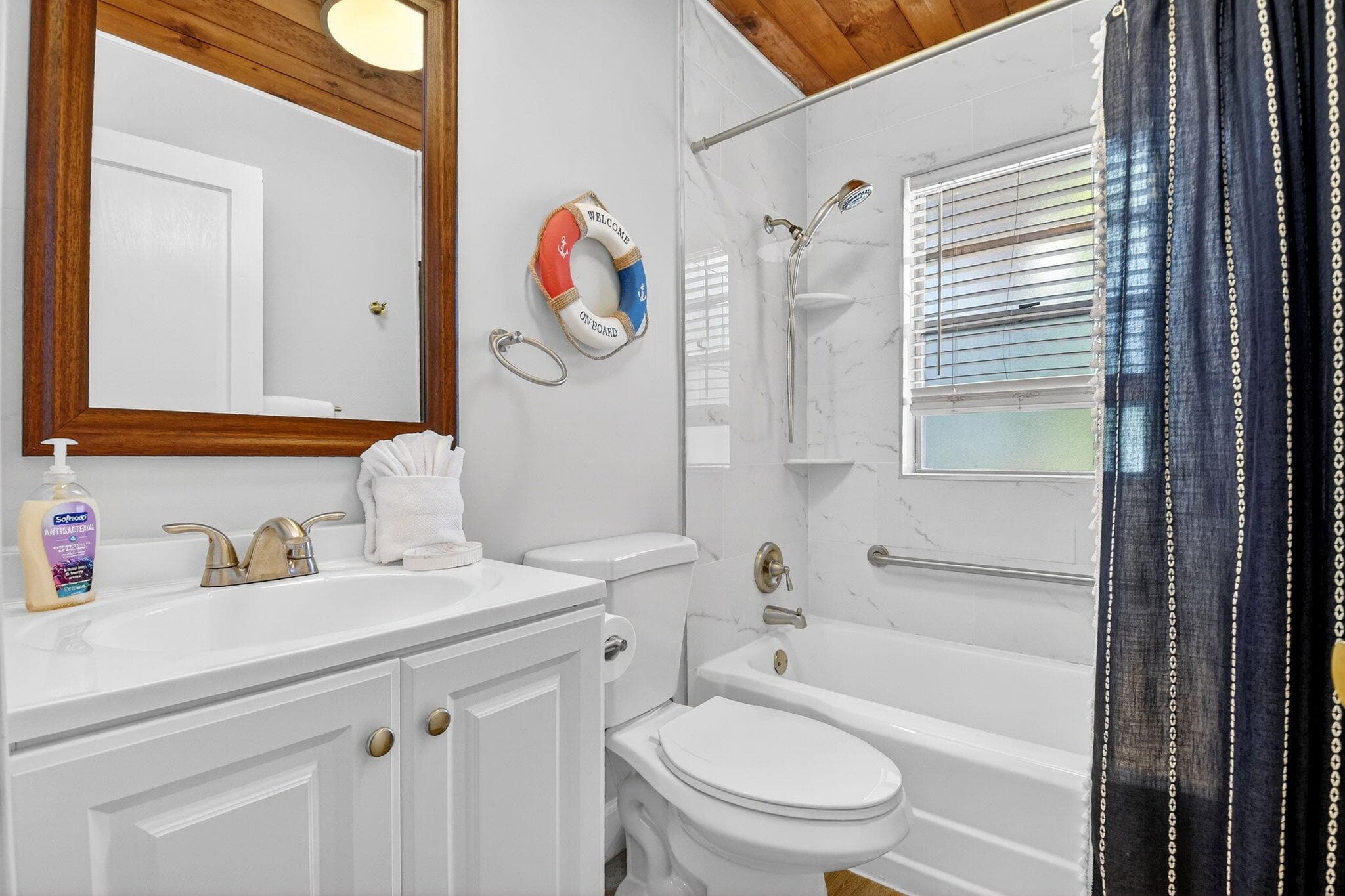 1123 Oak Street, West Palm Beach, FL 33405 — photo 31 of 51