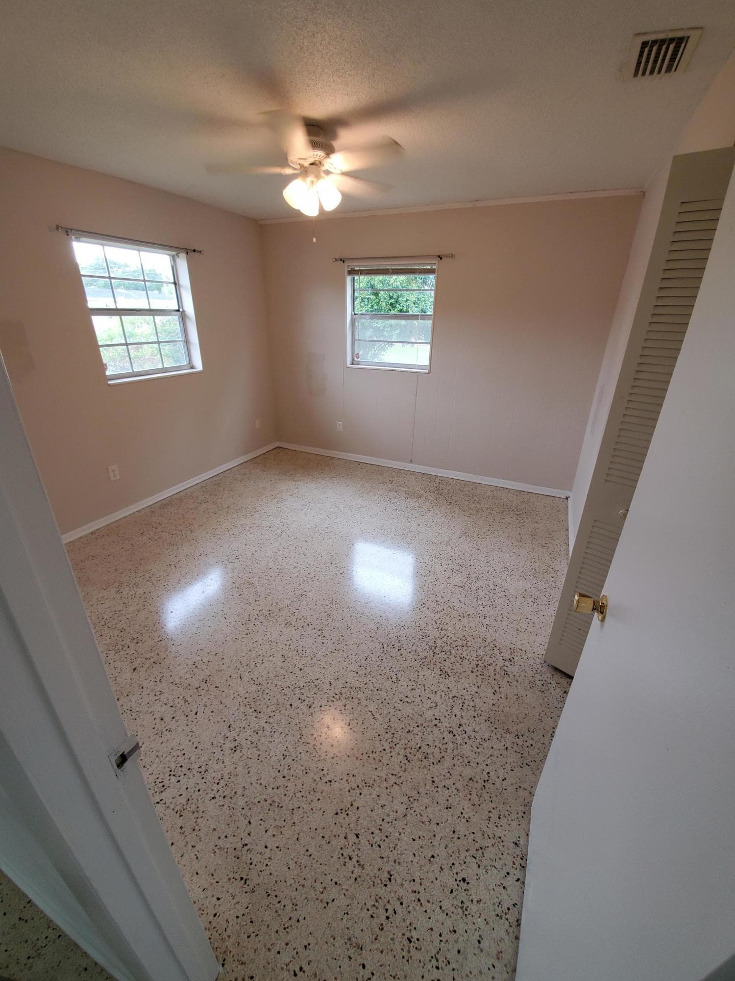 2760 Seneca Avenue, Fort Pierce, FL 34946 — photo 3 of 4