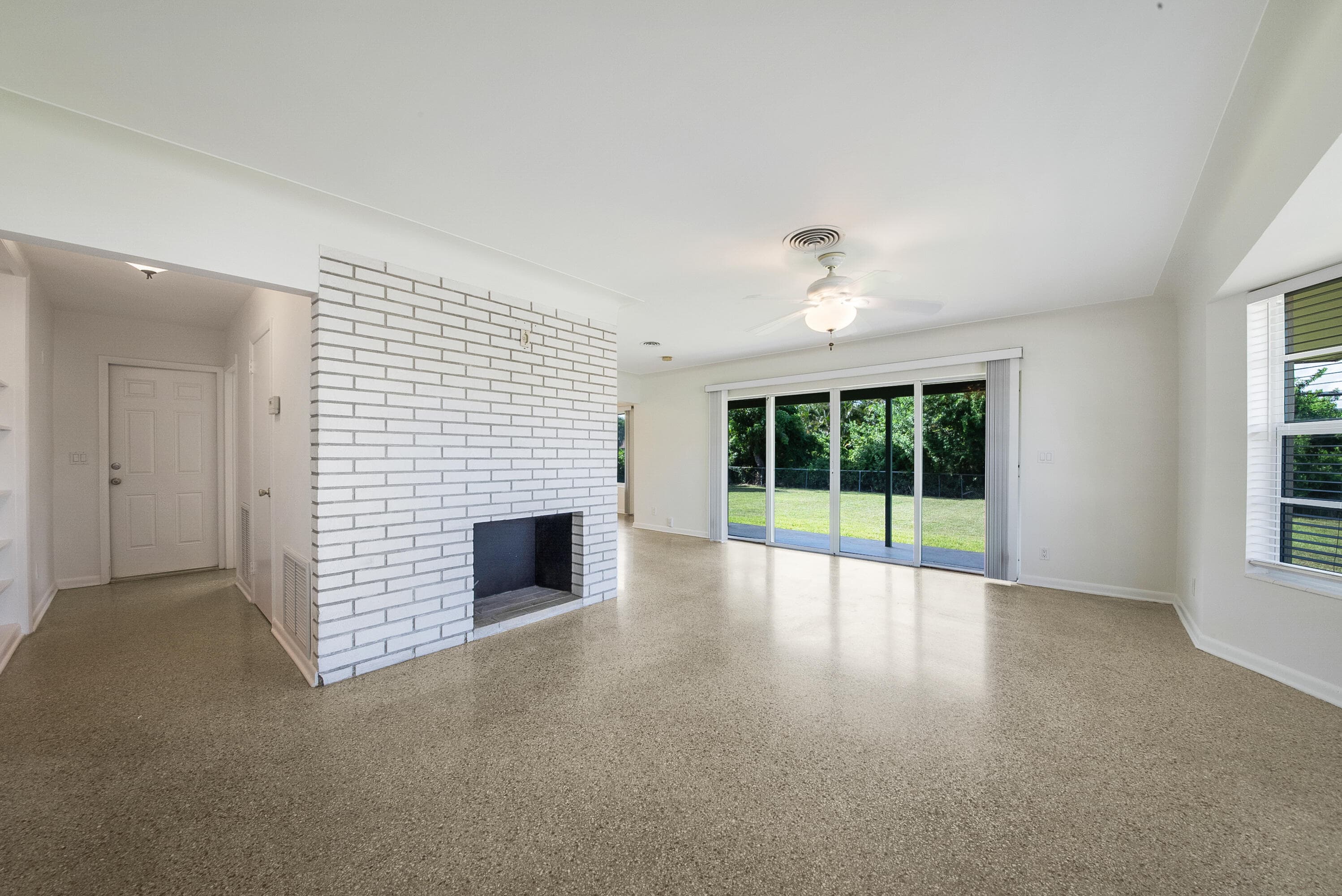2022 Collier Avenue, Lake Worth, FL 33461 — photo 4 of 38