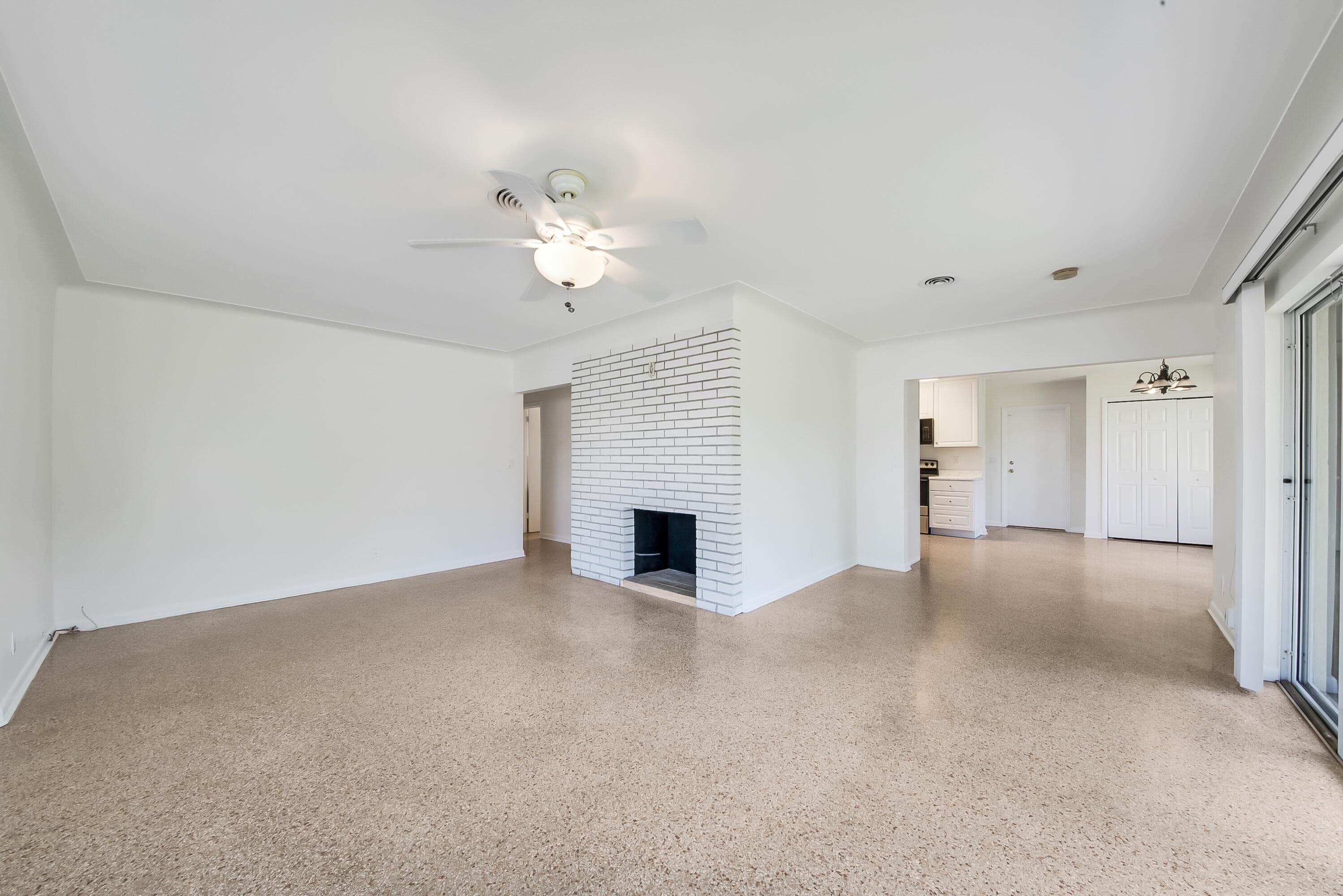 2022 Collier Avenue, Lake Worth, FL 33461 — photo 6 of 38