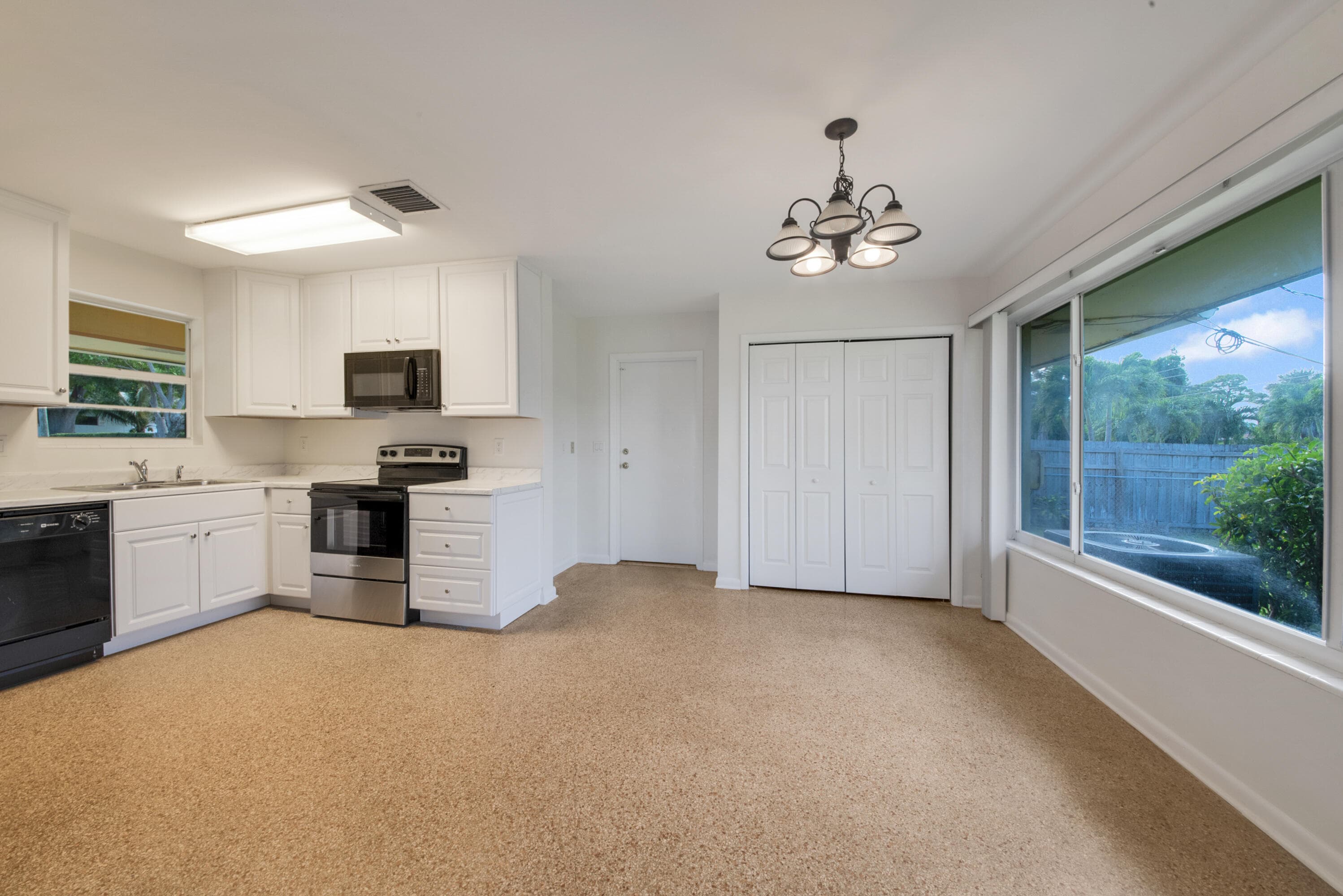 2022 Collier Avenue, Lake Worth, FL 33461 — photo 13 of 38