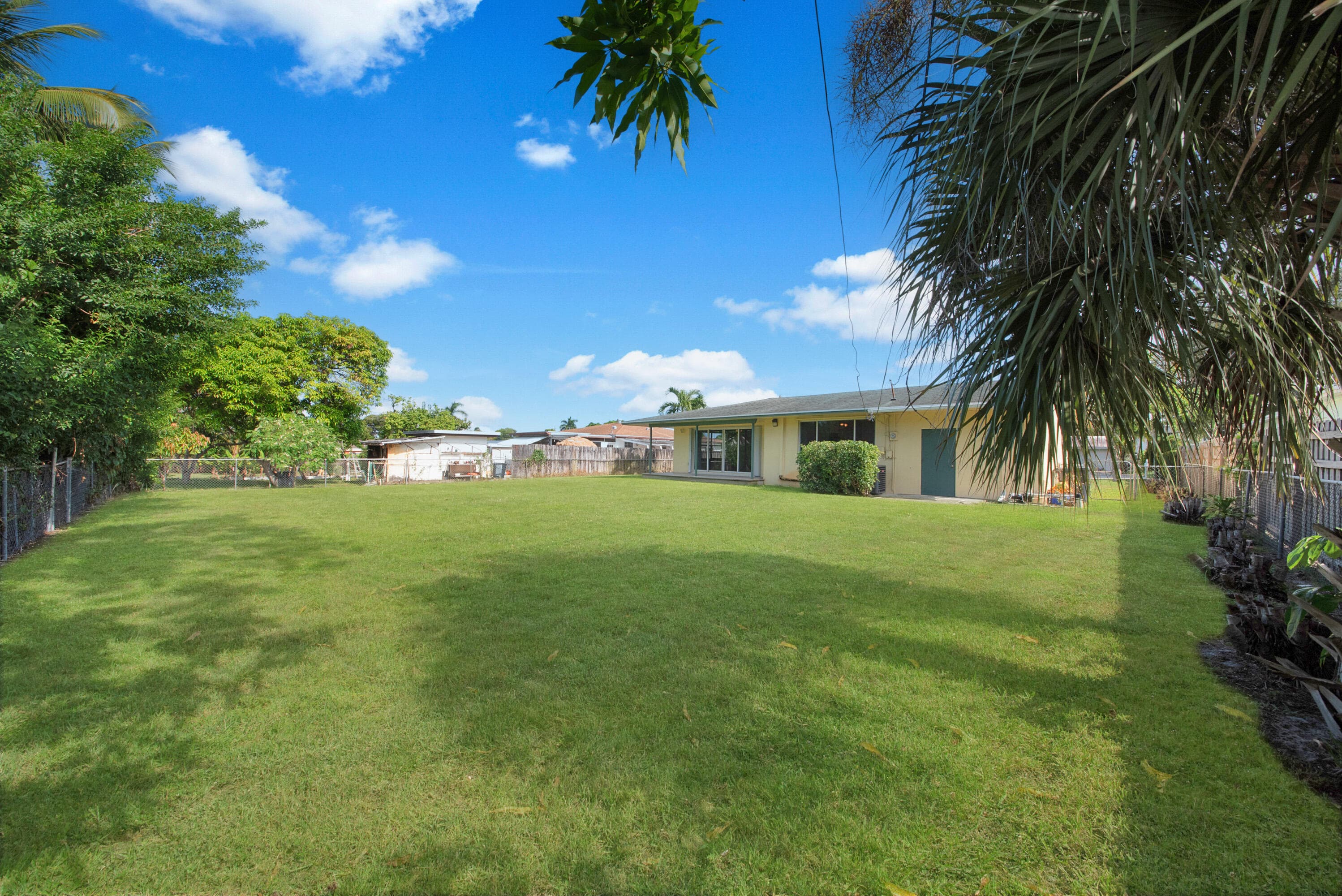 2022 Collier Avenue, Lake Worth, FL 33461 — photo 31 of 38