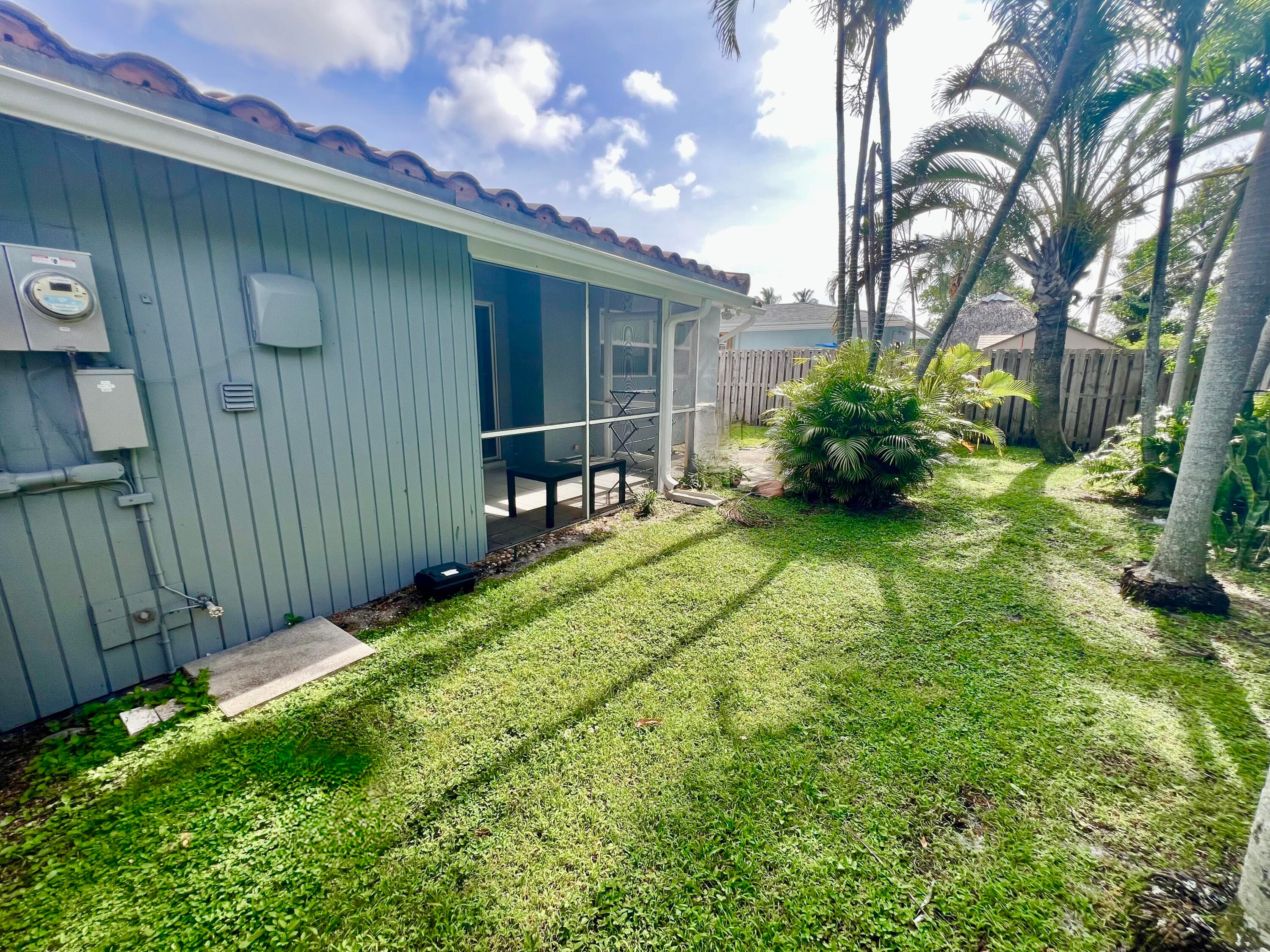 1610-1612 NE 56th Street, Fort Lauderdale, FL 33334 — photo 33 of 34