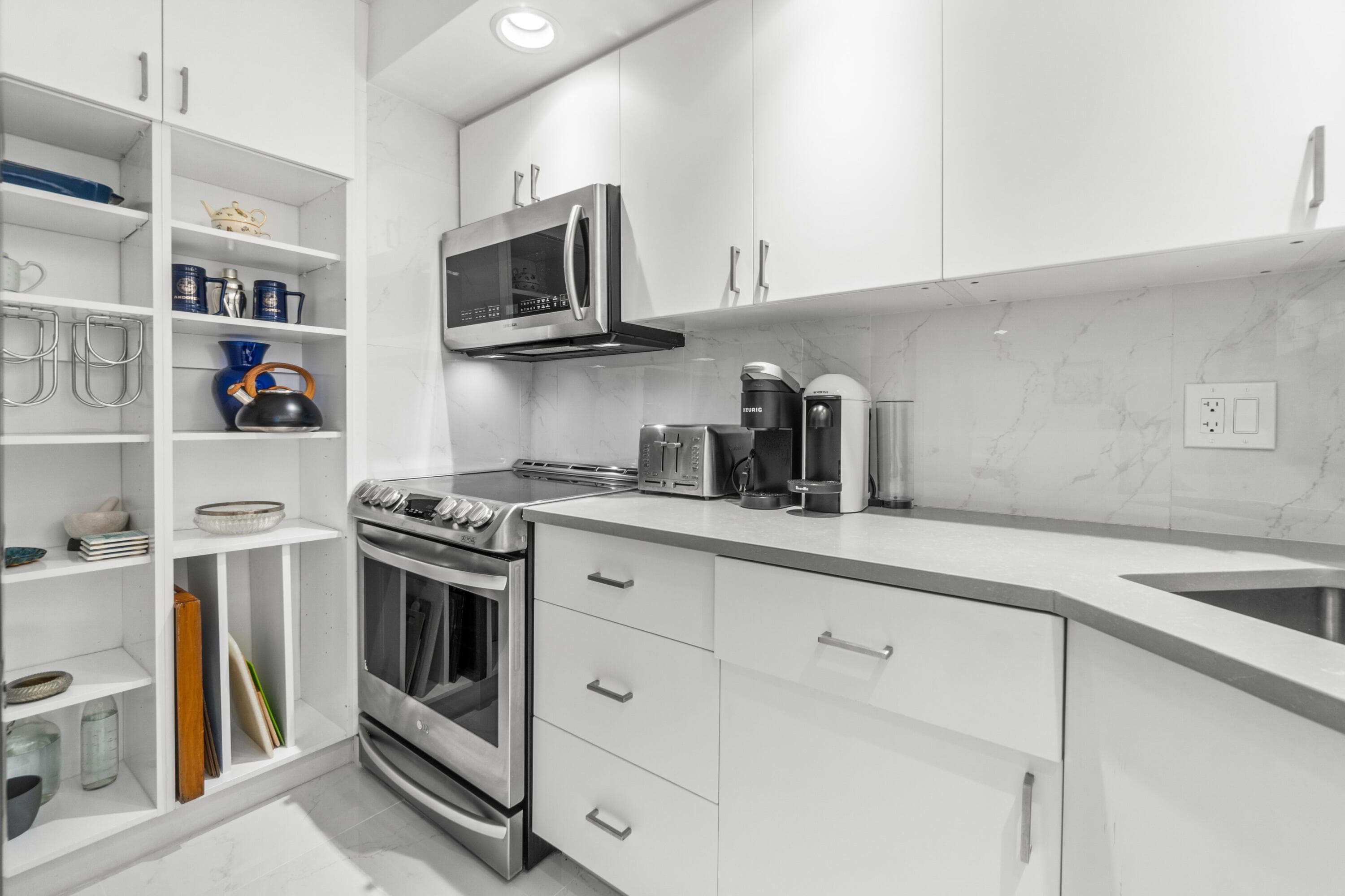 2780 S Ocean Boulevard 306, Palm Beach, FL 33480 — photo 14 of 37