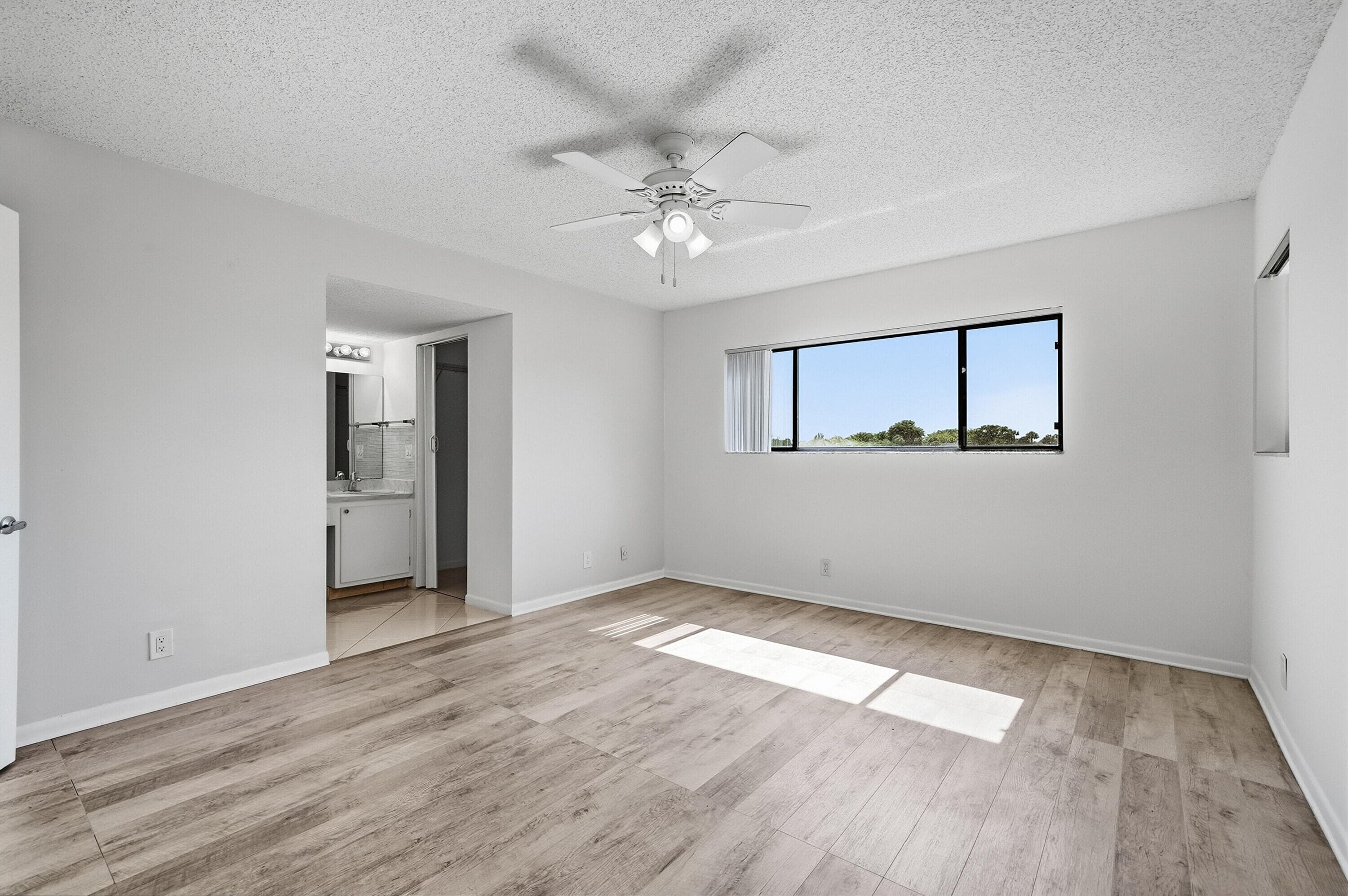 5130 Las Verdes Circle 307, Delray Beach, FL 33484 — photo 13 of 73