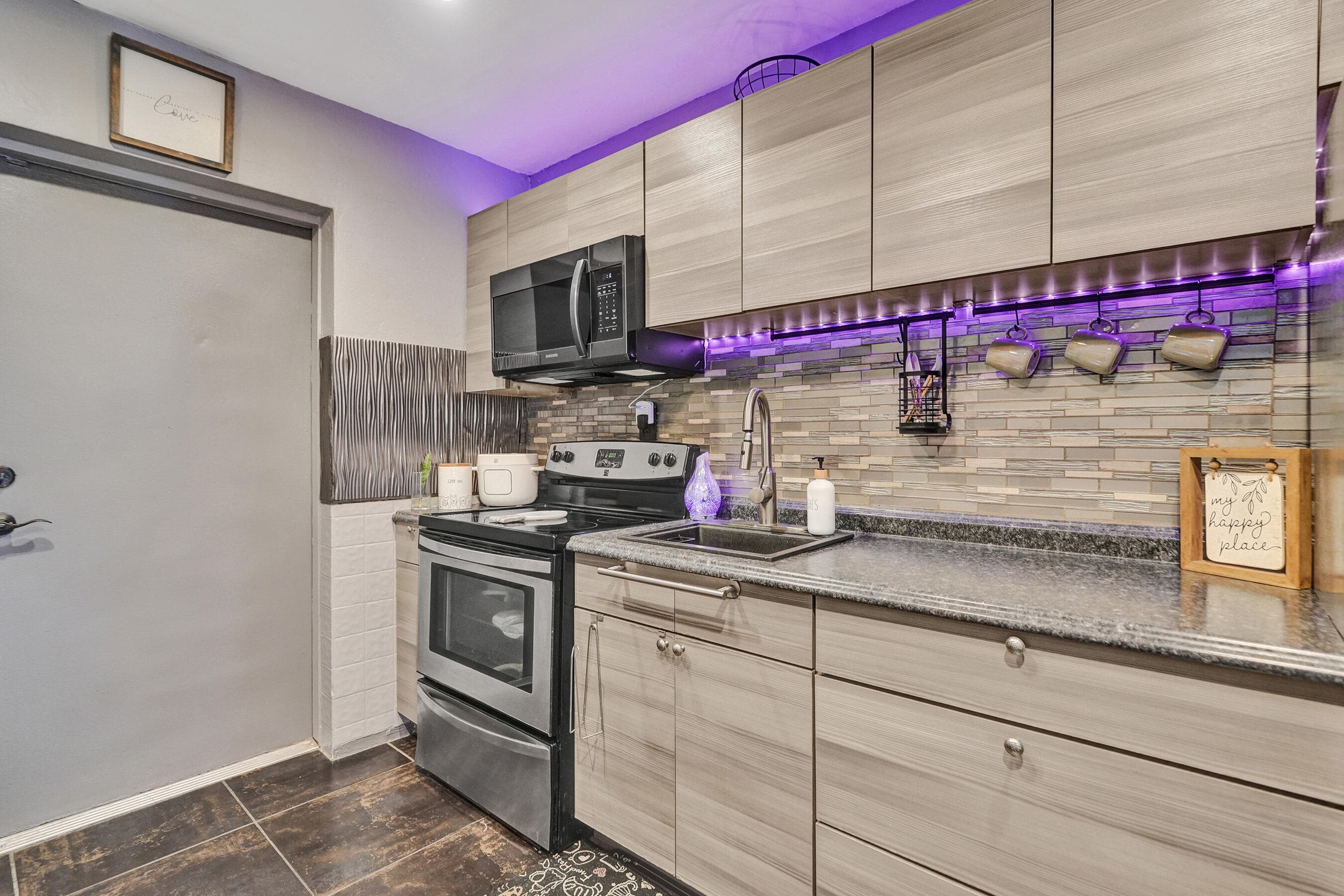 1465 NE 27th Street, Pompano Beach, FL 33064 — photo 11 of 42