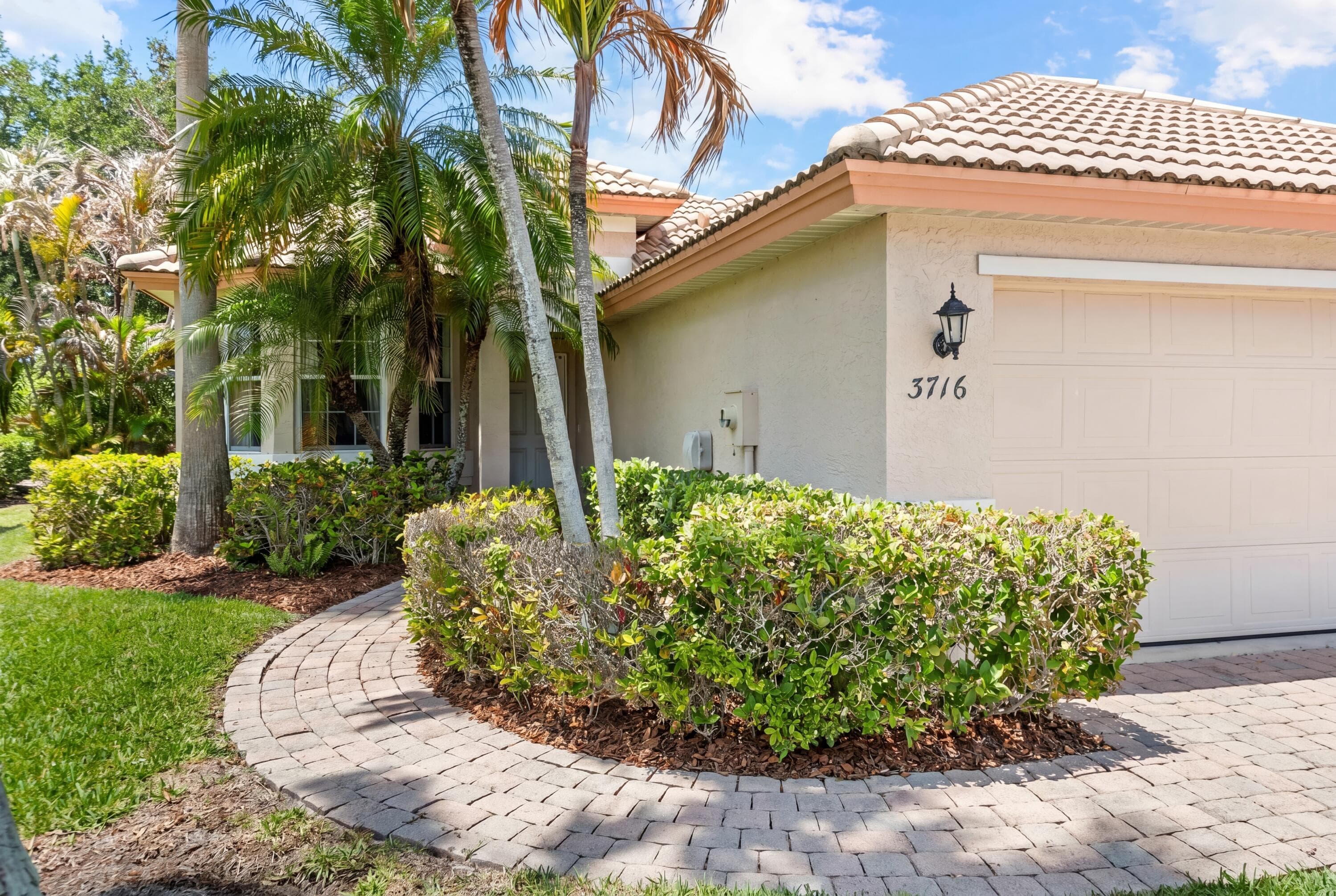 3716 NW Deer Oak Drive, Jensen Beach, FL 34957 — photo 3 of 43