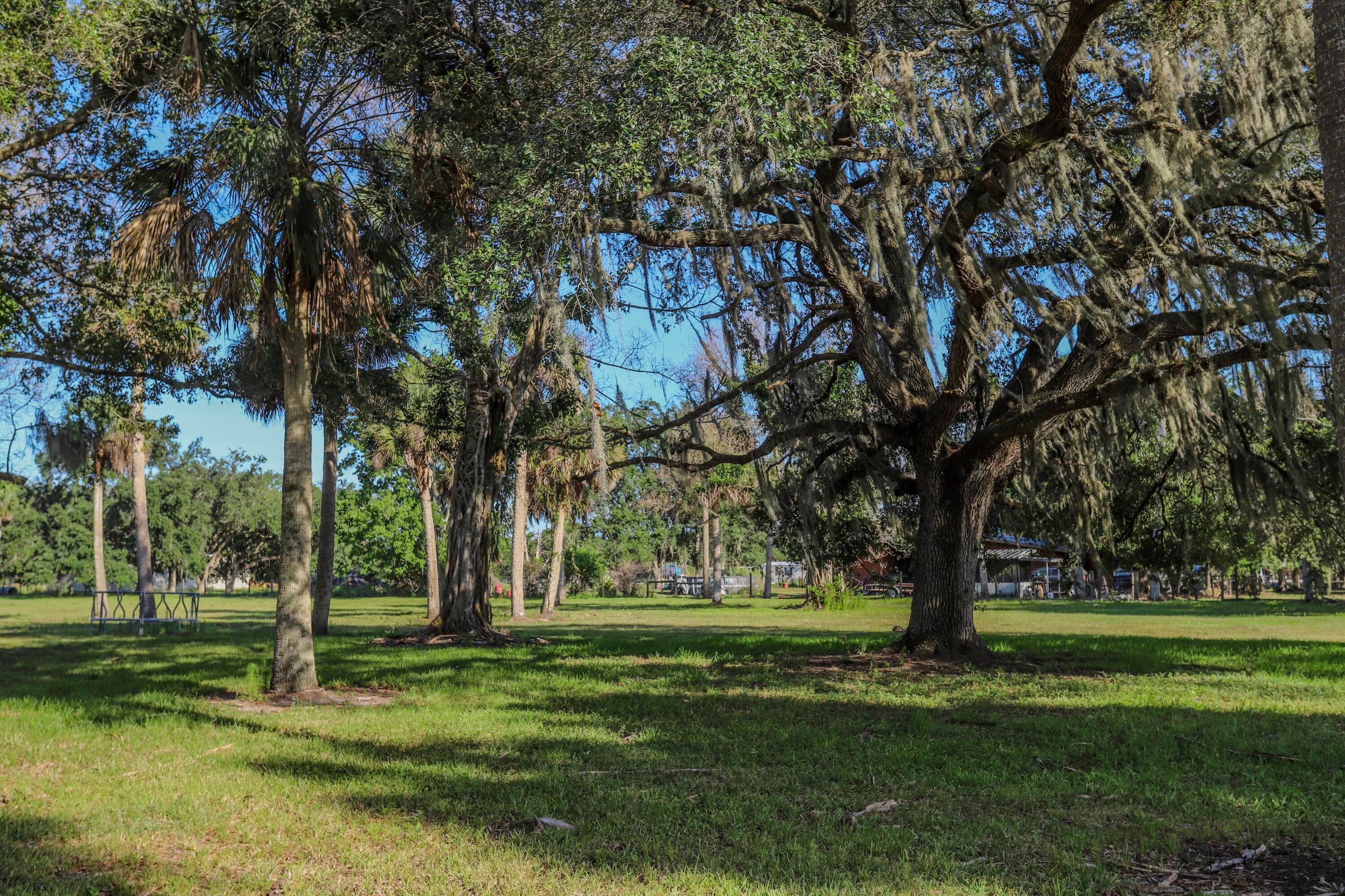 1100 Red Barn Rd N W, Moore Haven, FL 33471 — photo 13 of 31