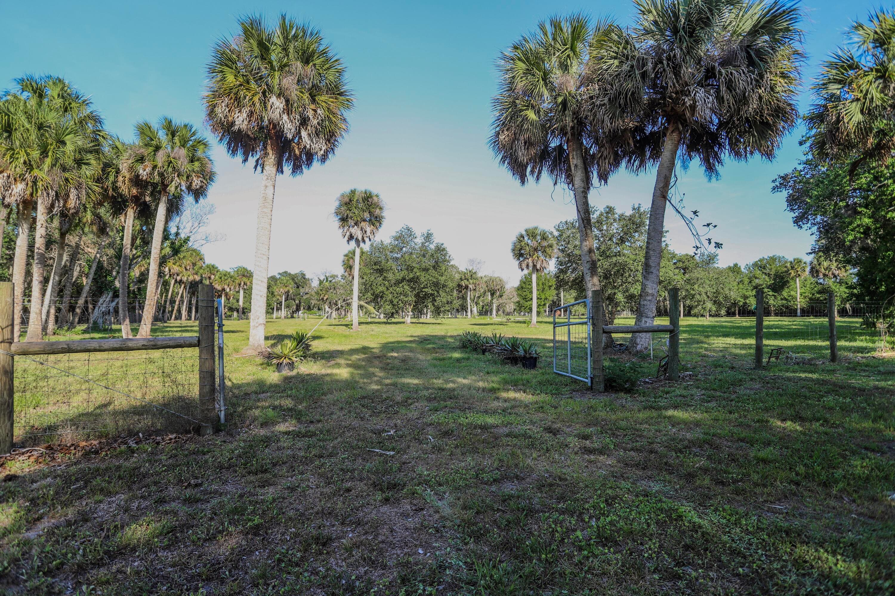1100 Red Barn Rd N W, Moore Haven, FL 33471 — photo 19 of 31