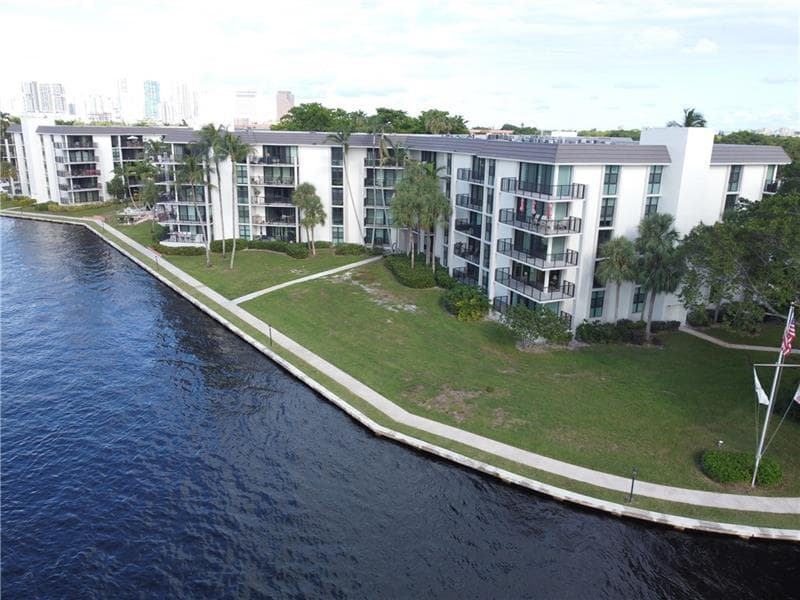 900 River Reach Drive 312, Fort Lauderdale, FL 33315 — photo 4 of 26