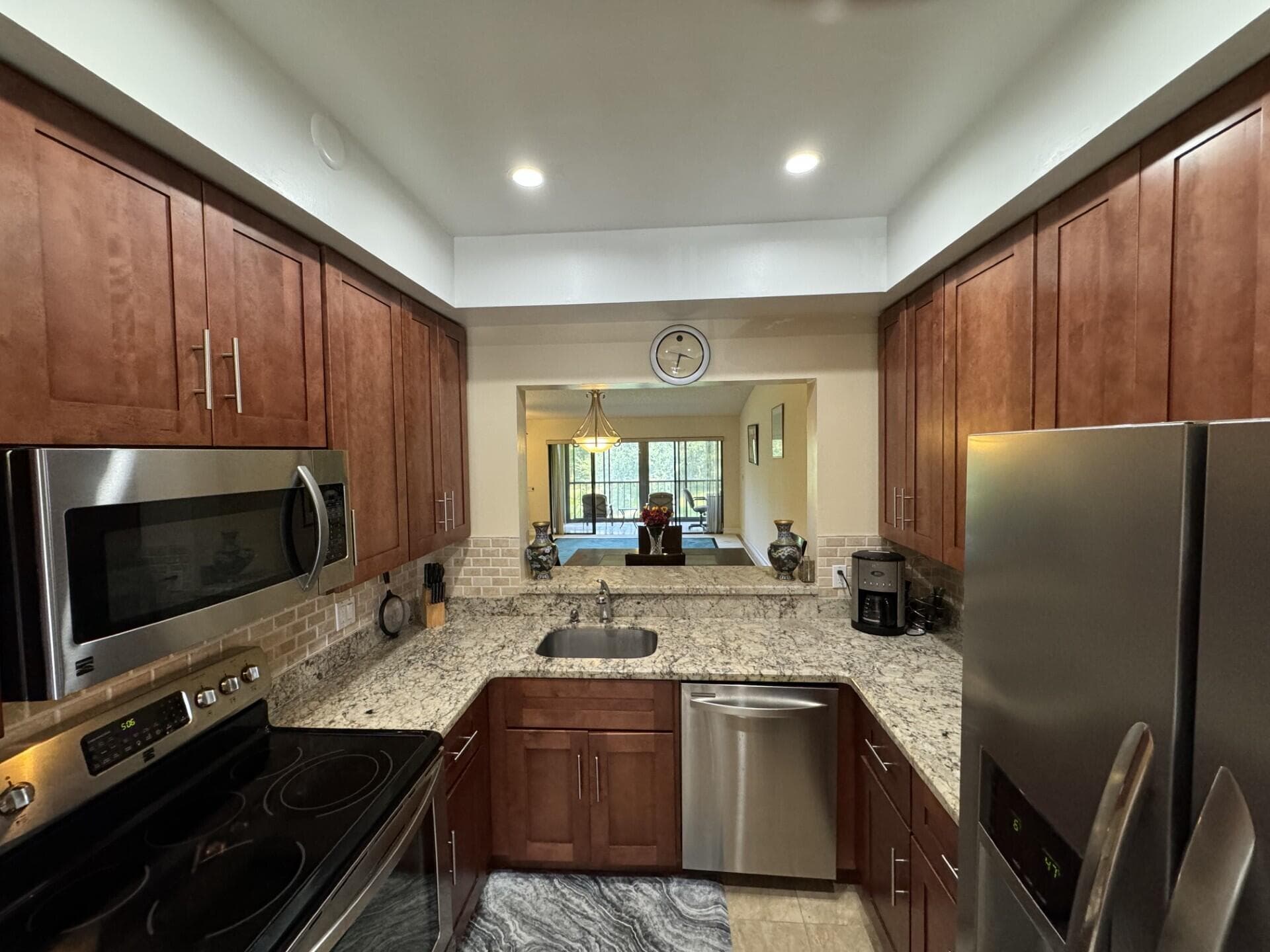5055 Oakhill Lane 221, Delray Beach, FL 33484 — photo 3 of 52