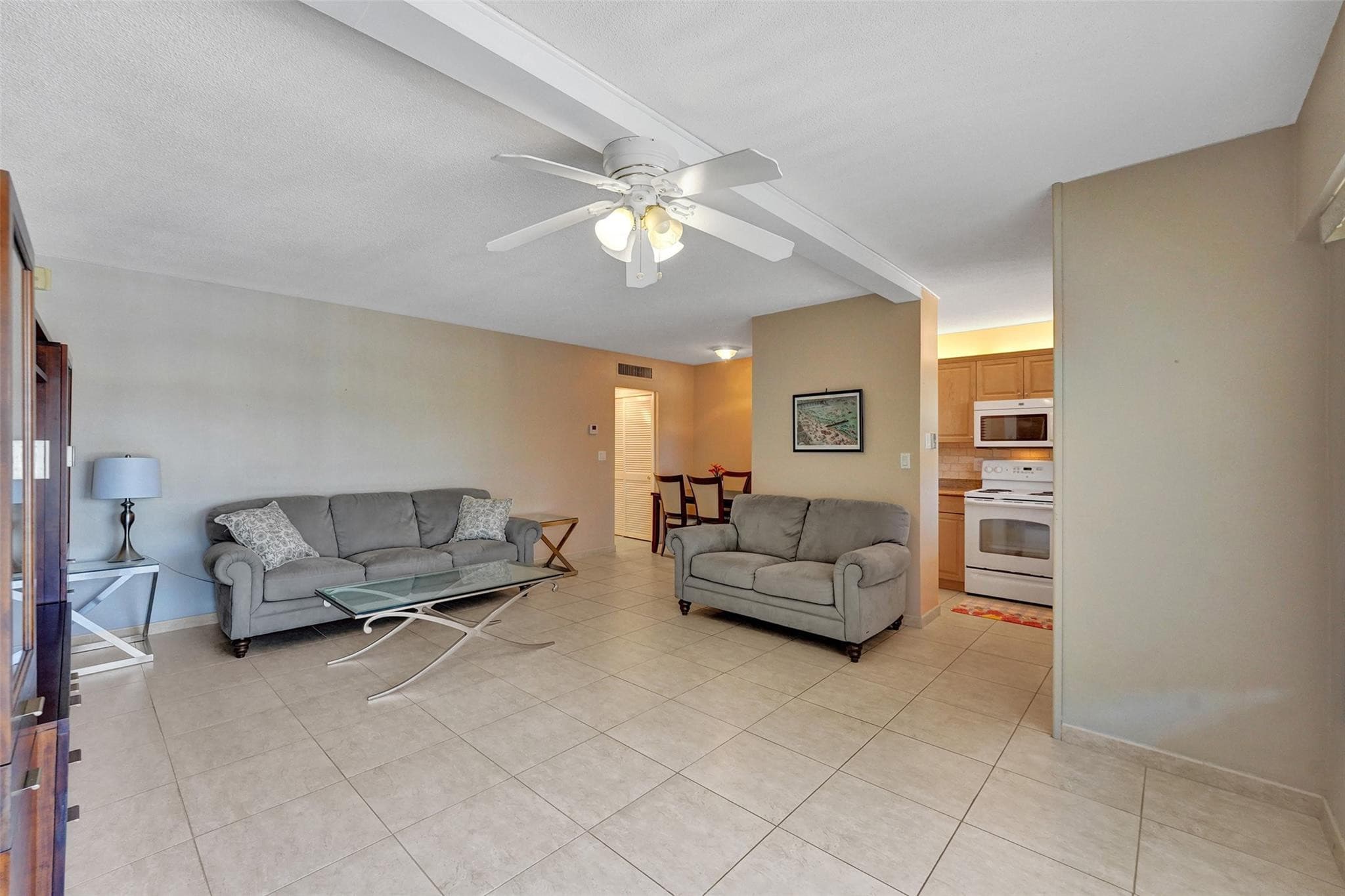 1300 N 12th Court 7b, Hollywood, FL 33019 — photo 5 of 27