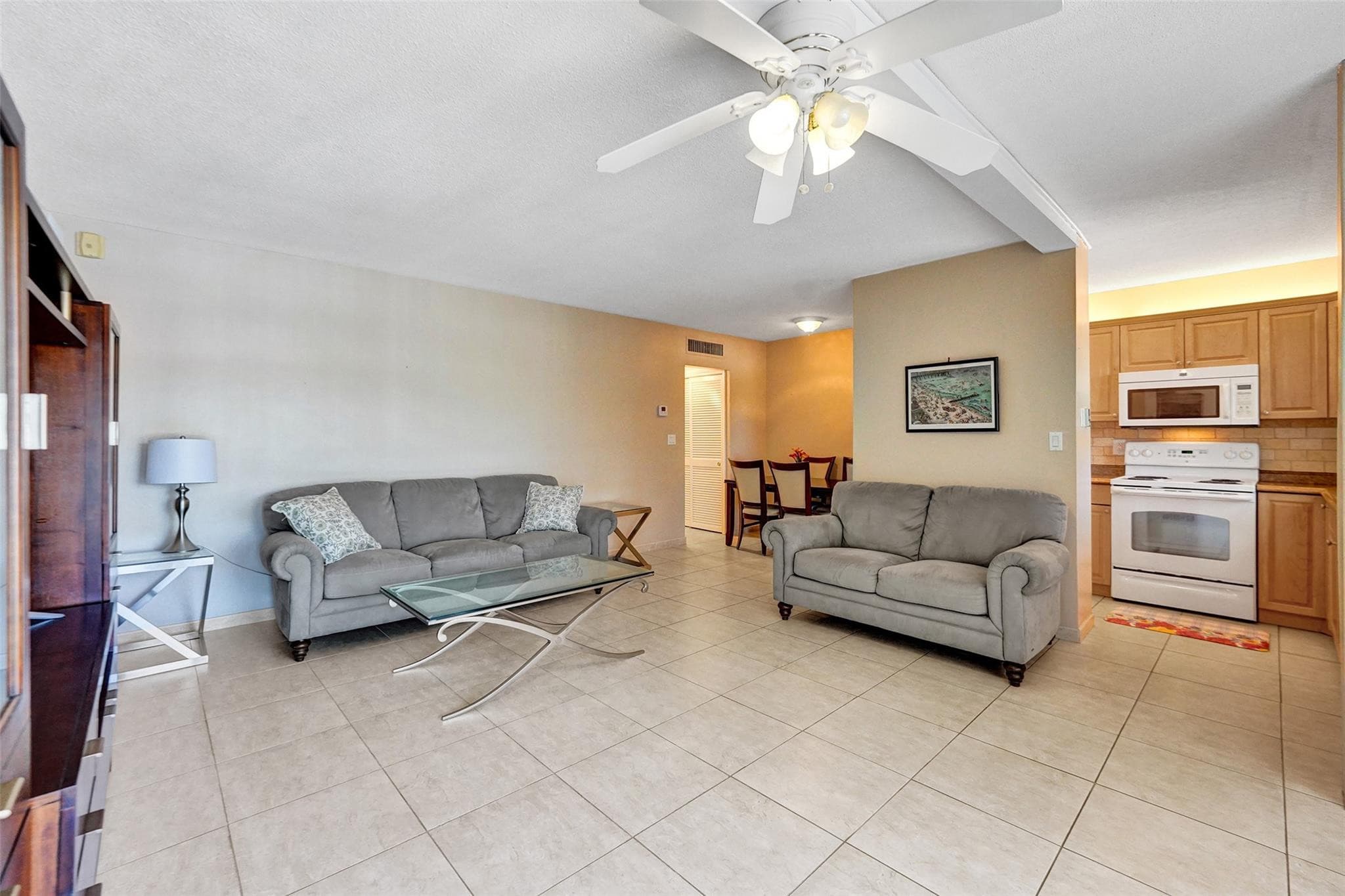 1300 N 12th Court 7b, Hollywood, FL 33019 — photo 6 of 27