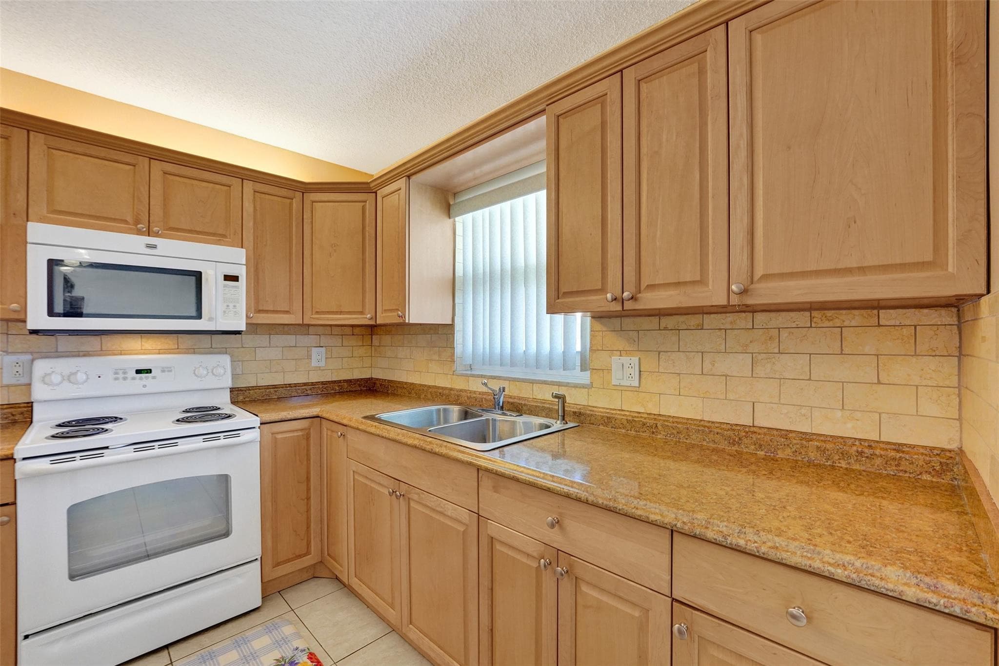 1300 N 12th Court 7b, Hollywood, FL 33019 — photo 9 of 27